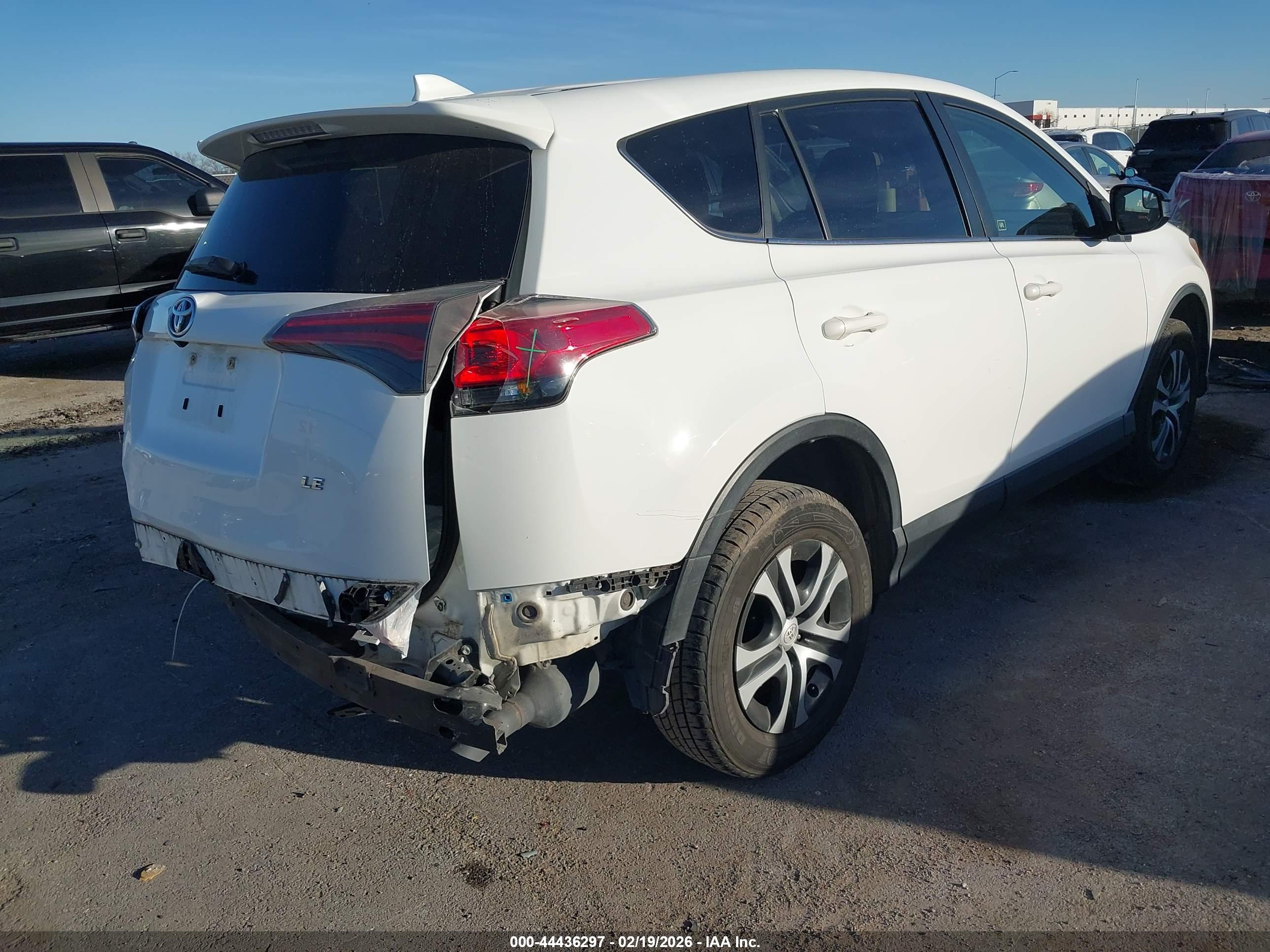 TOYOTA RAV4 image 4
