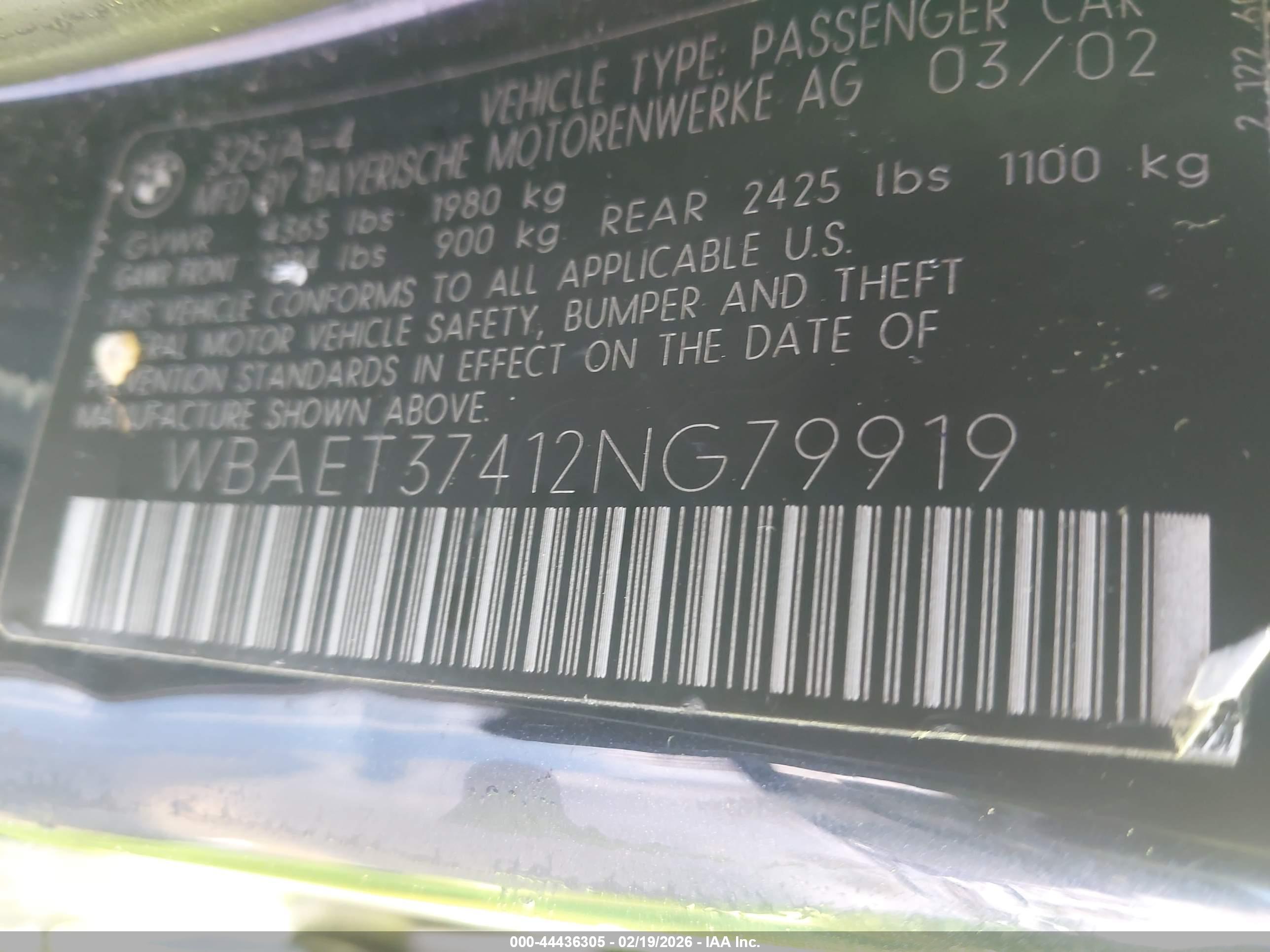 BMW 325I image 9