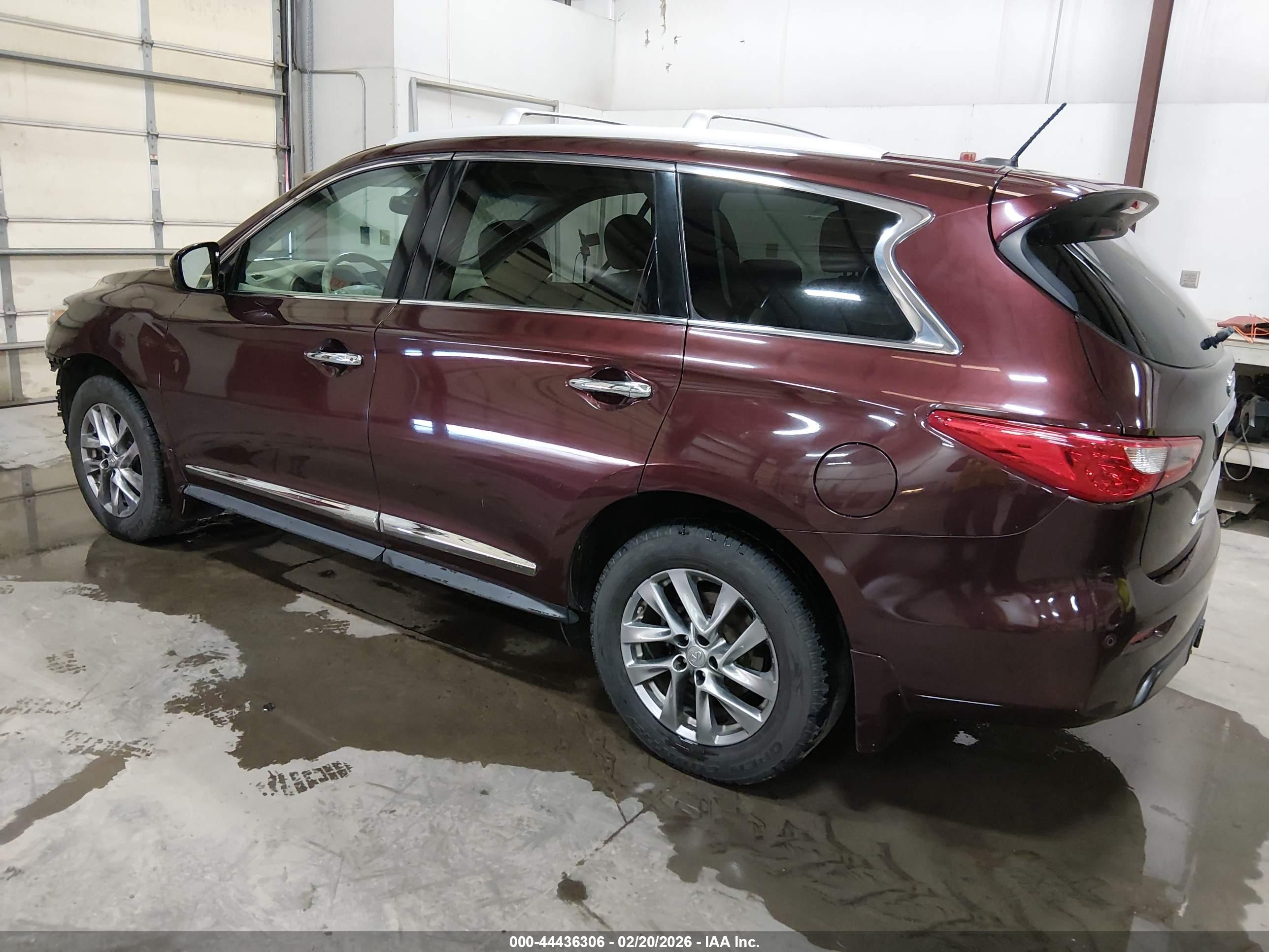INFINITI JX35 image 3