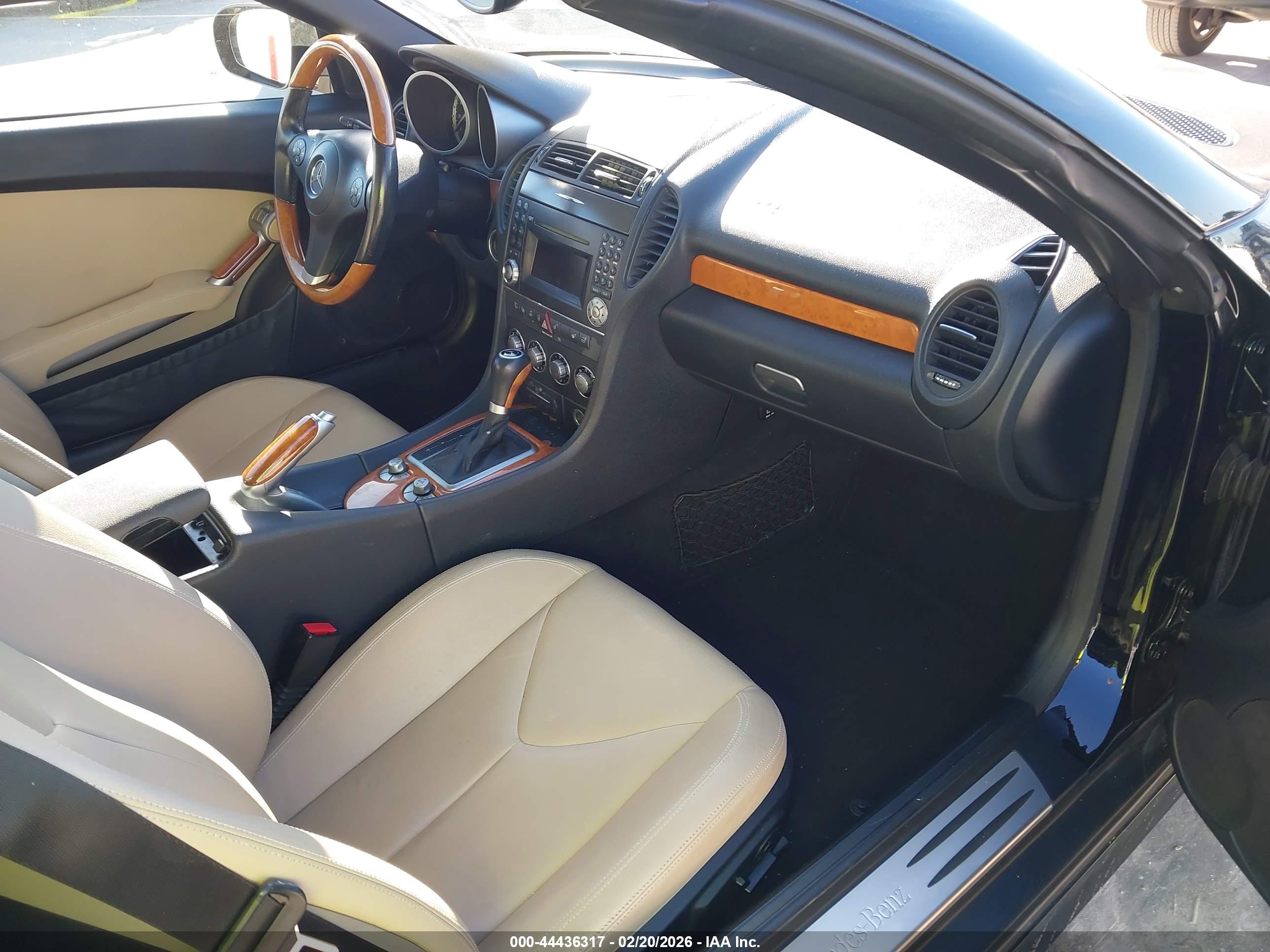 MERCEDES-BENZ SLK image 5