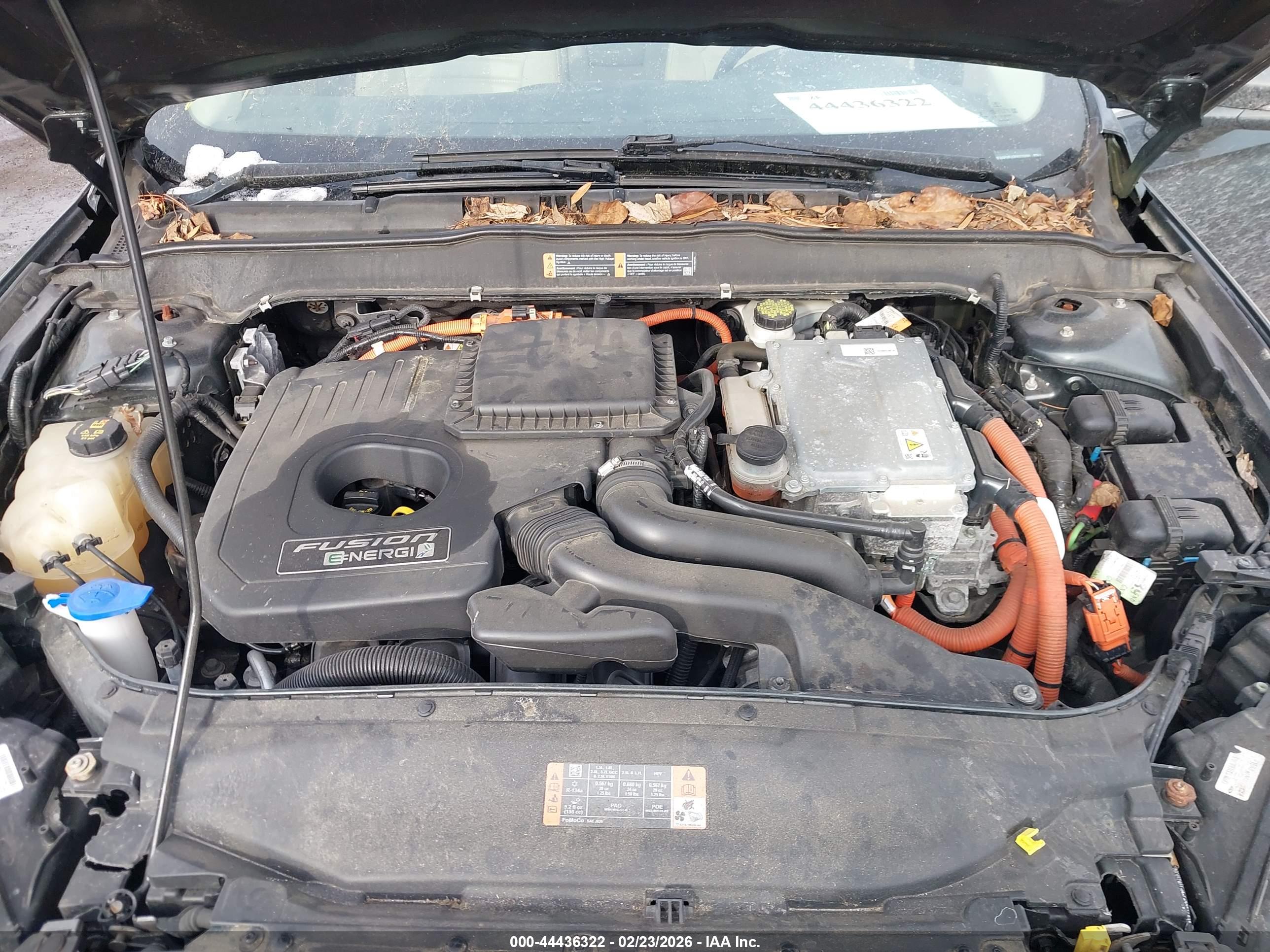 FORD FUSION image 10