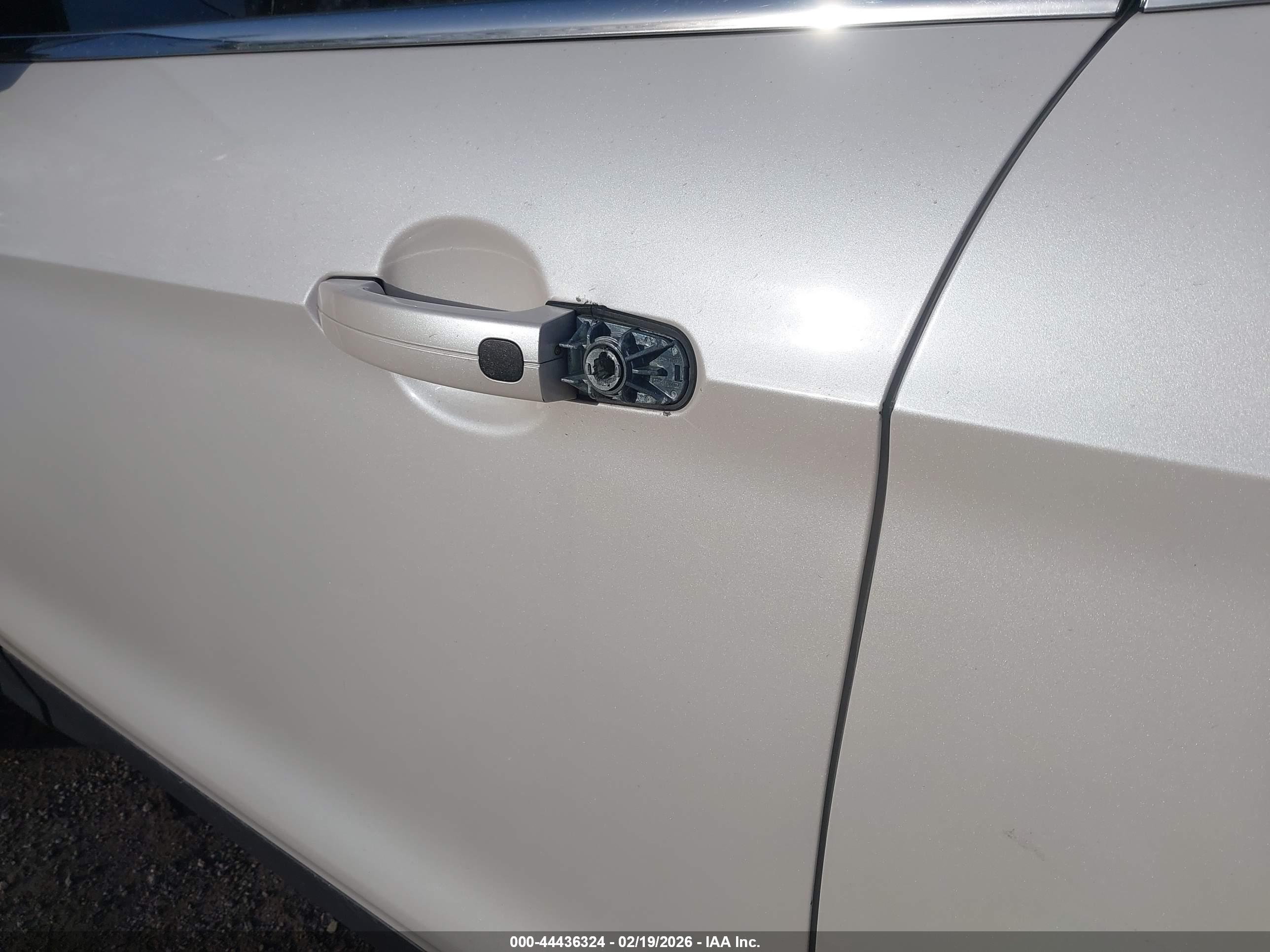 FORD ESCAPE image 6