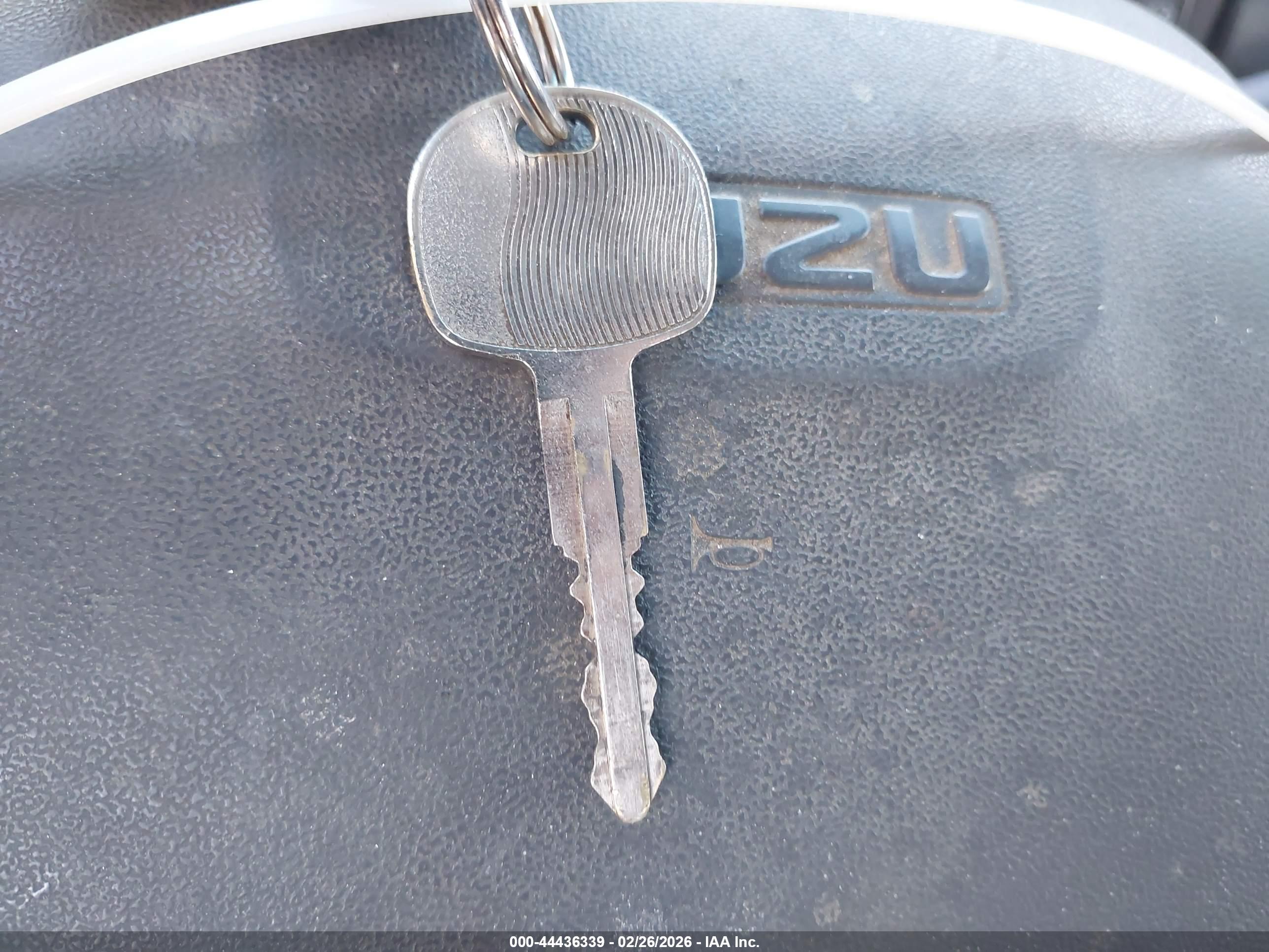 ISUZU NPR image 11