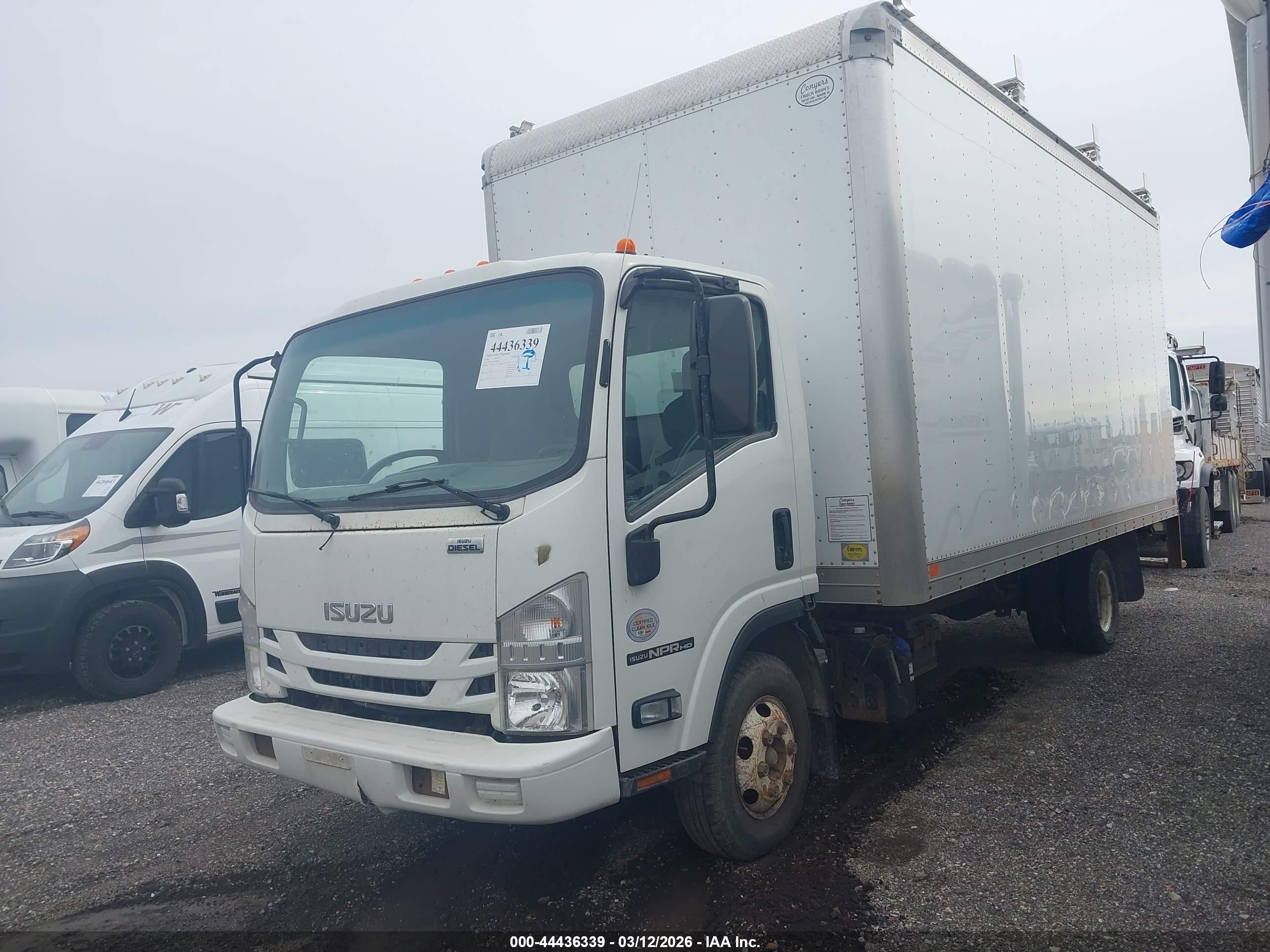 ISUZU NPR image 2
