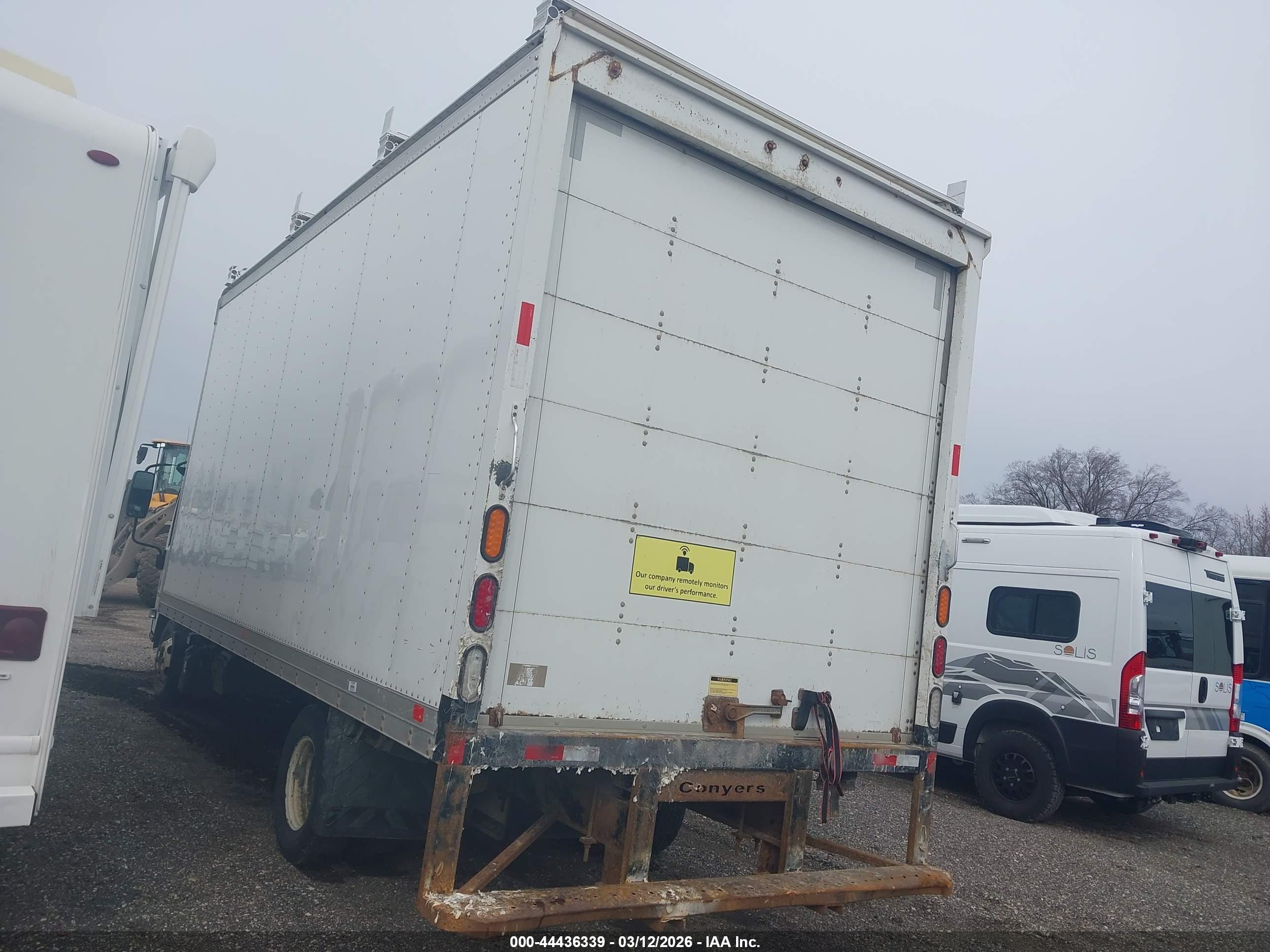 ISUZU NPR image 3