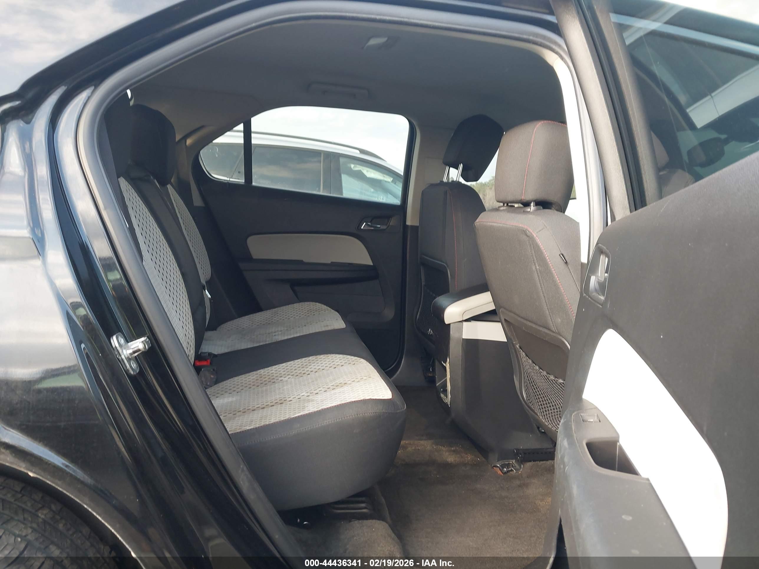 CHEVROLET EQUINOX image 8