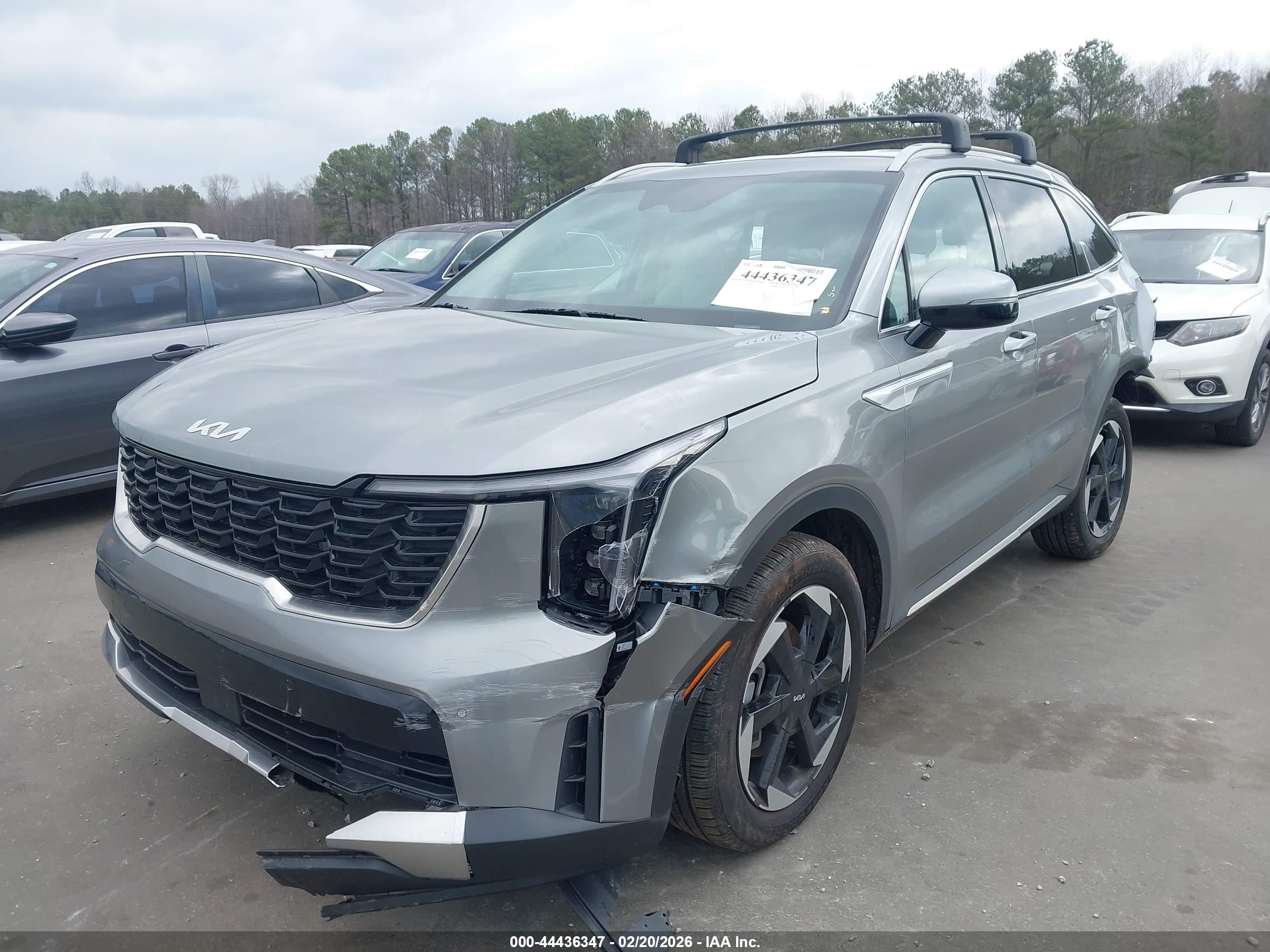 KIA SORENTO image 2