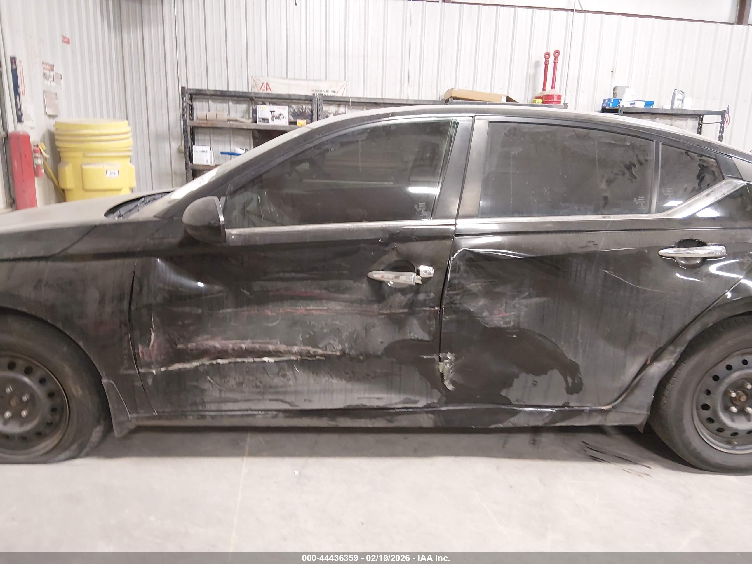 NISSAN ALTIMA image 6