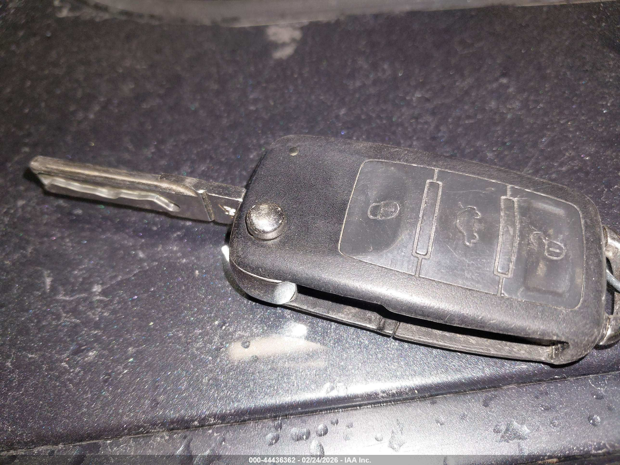 AUDI A8 image 11