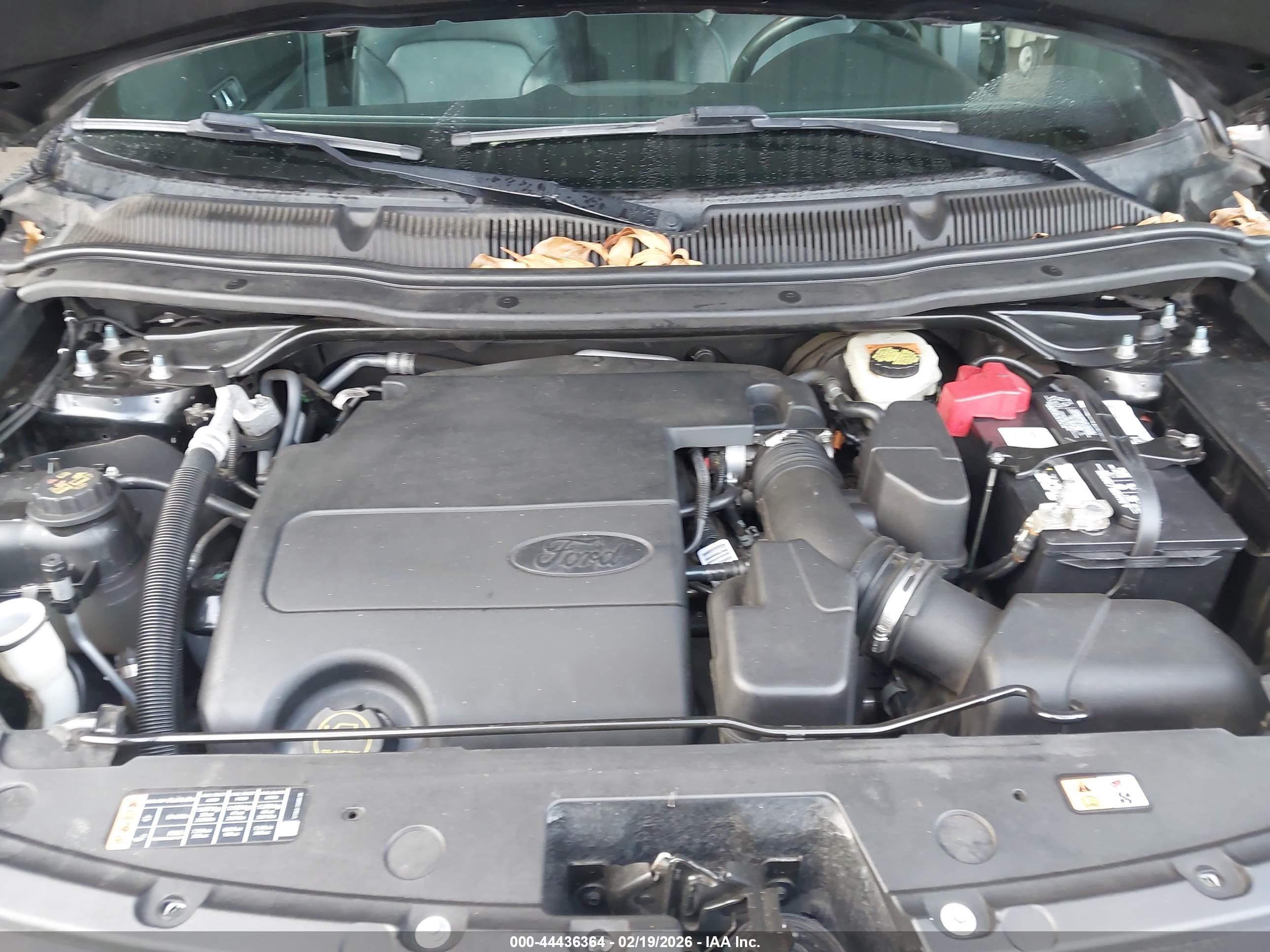 FORD EXPLORER image 10