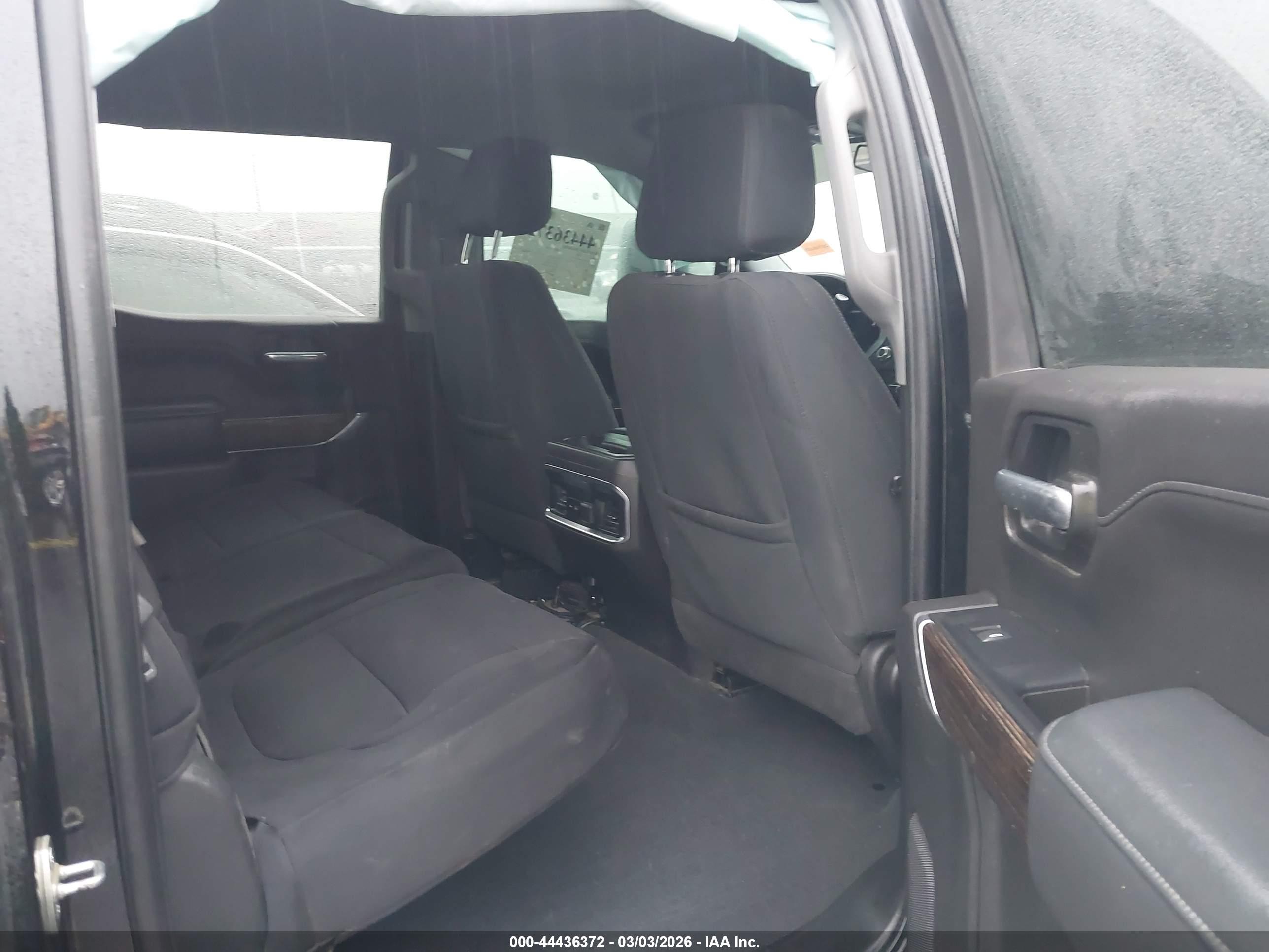 GMC SIERRA image 8