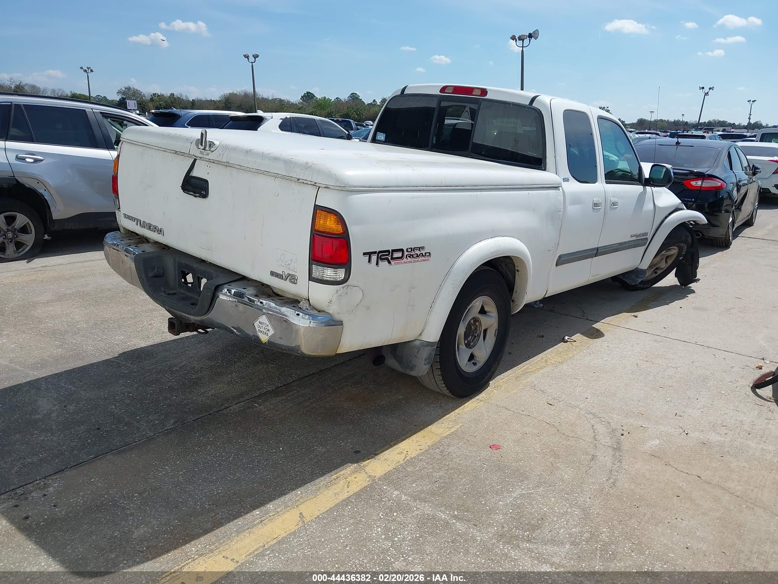 TOYOTA TUNDRA image 4