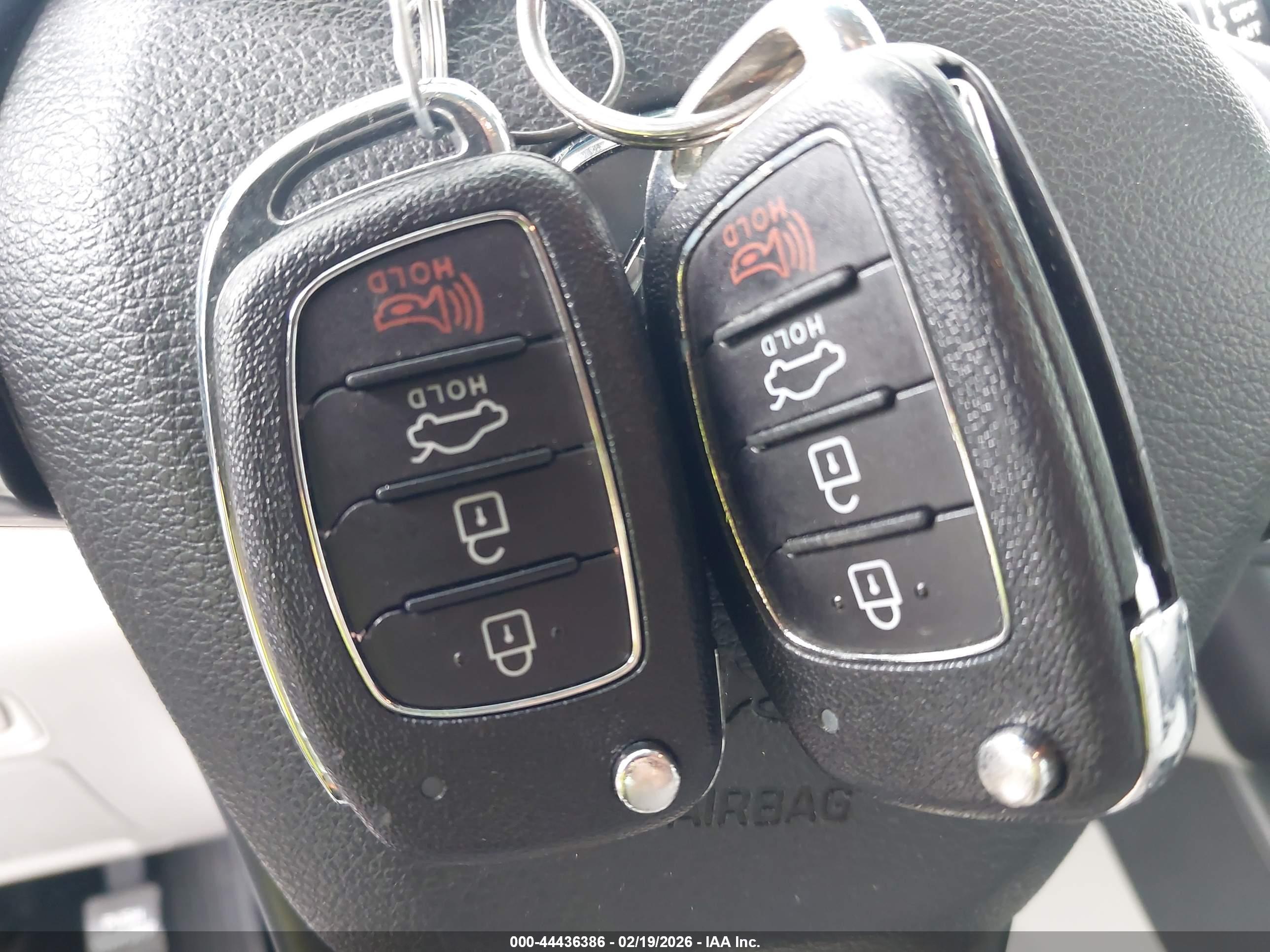 HYUNDAI SONATA image 11