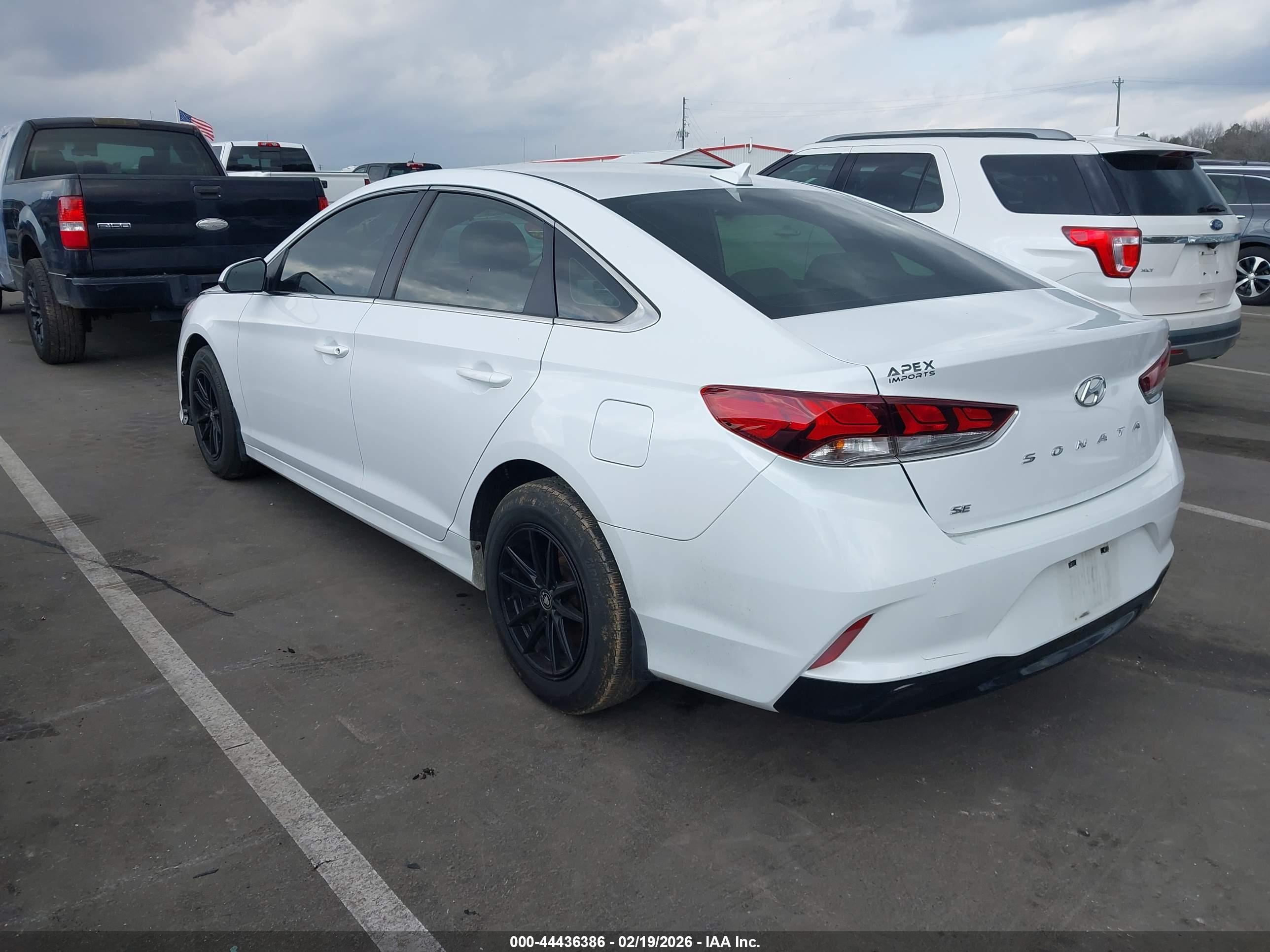 HYUNDAI SONATA image 3