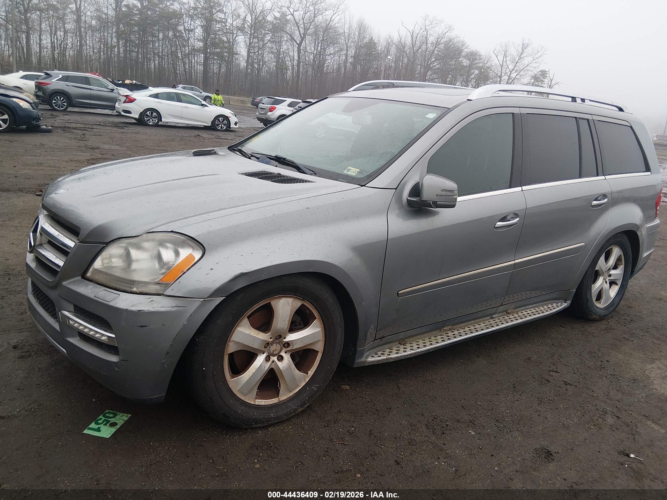 MERCEDES-BENZ GL image 2