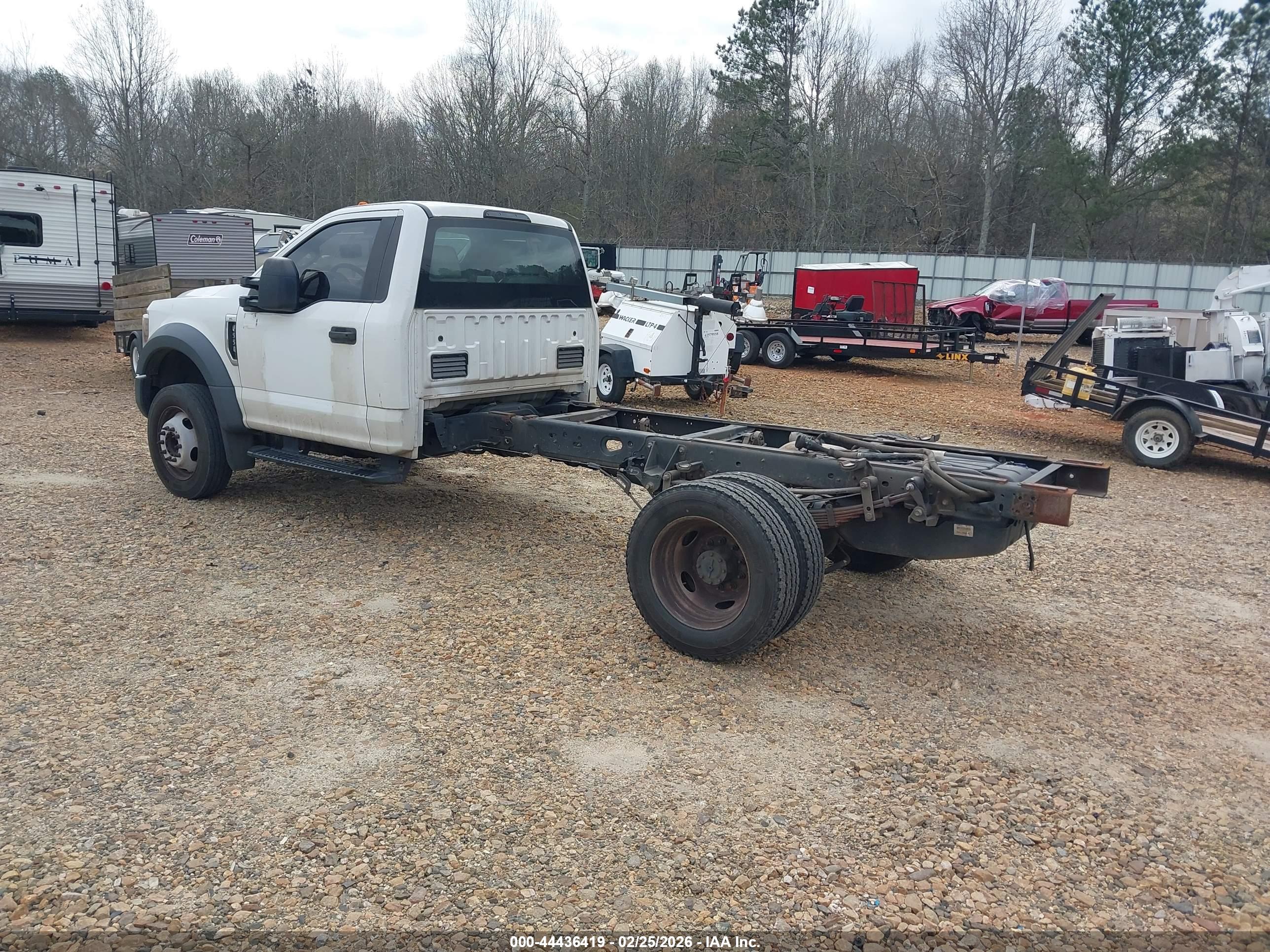FORD F-550 image 3