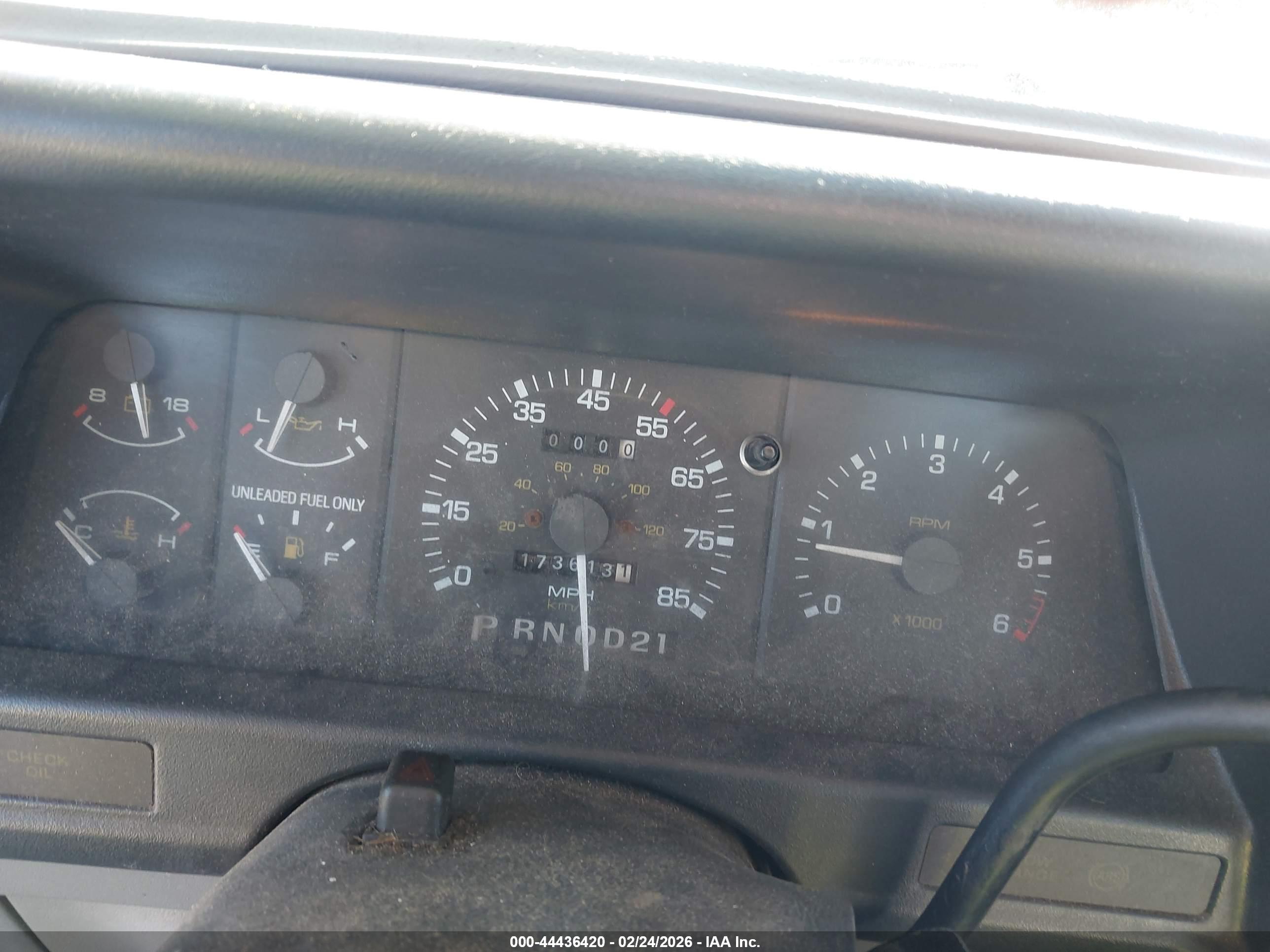 MAZDA B3000 image 7