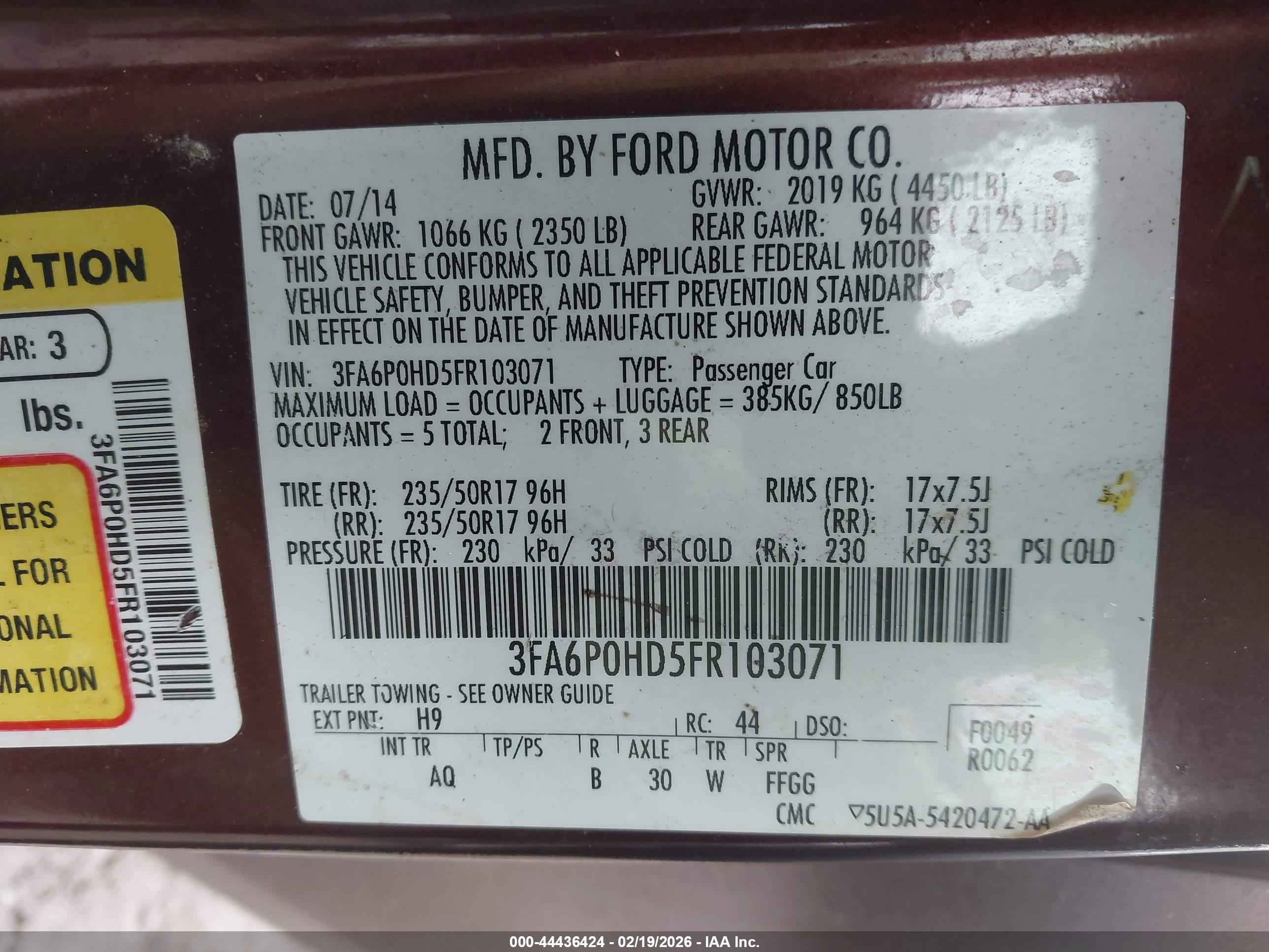 FORD FUSION image 9