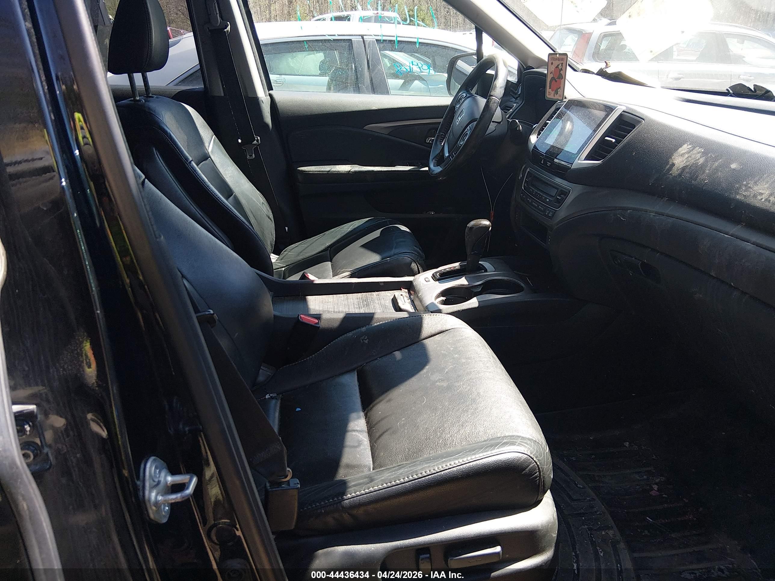 HONDA PILOT image 5