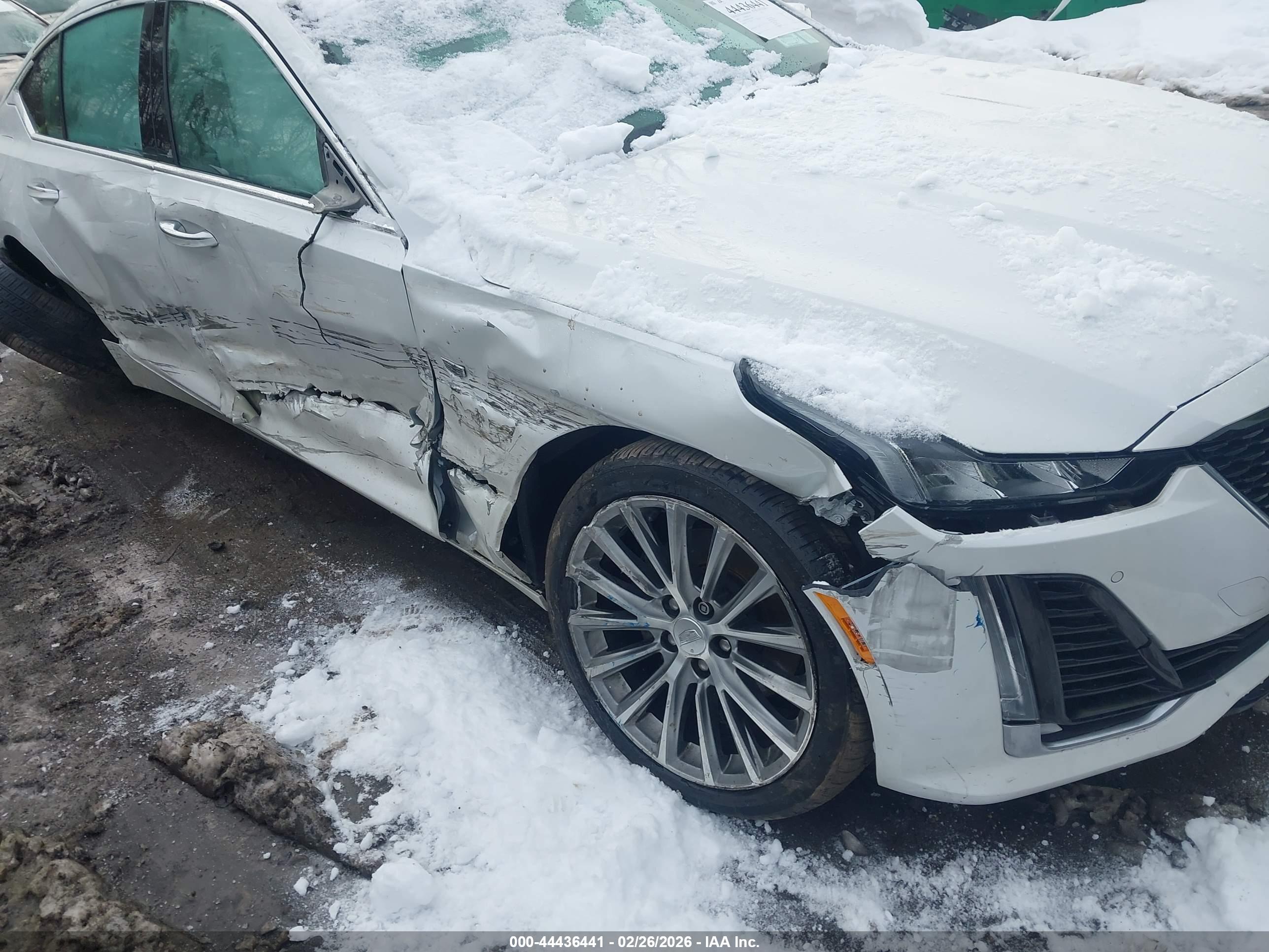 CADILLAC CT5 image 6