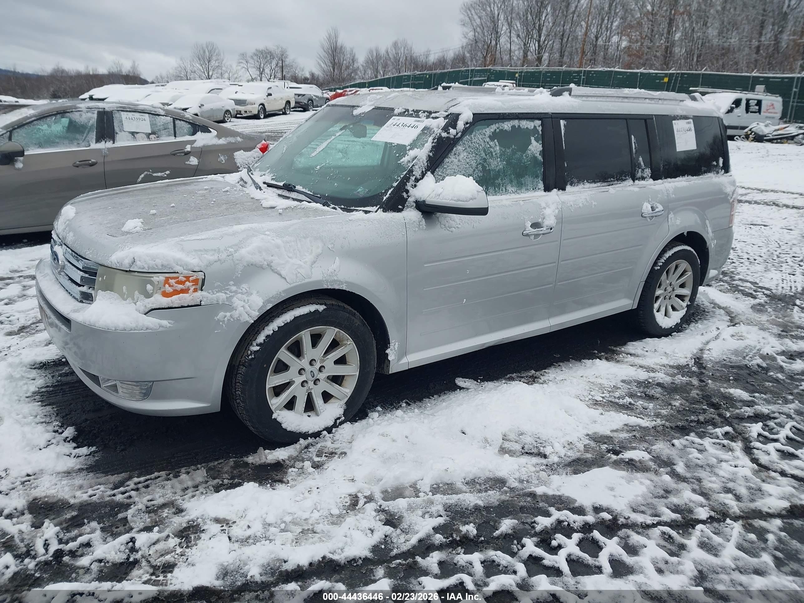 FORD FLEX image 2