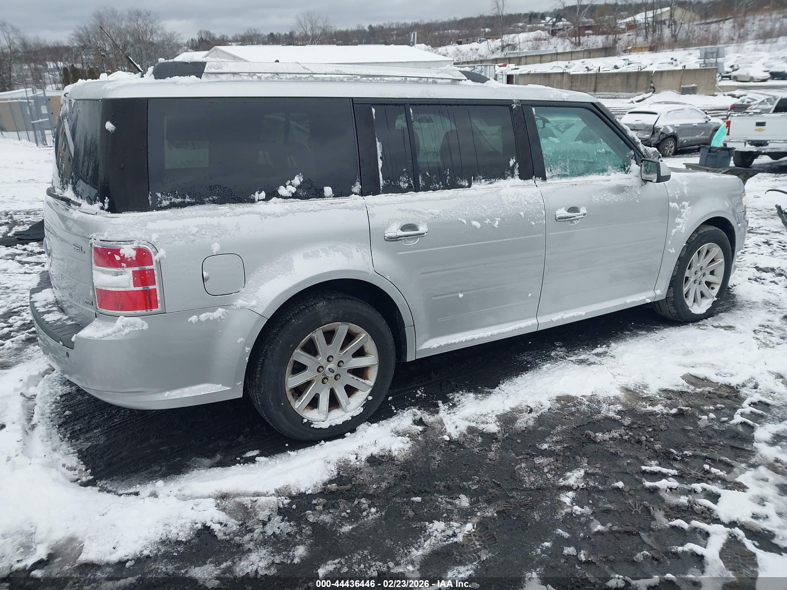 FORD FLEX image 4