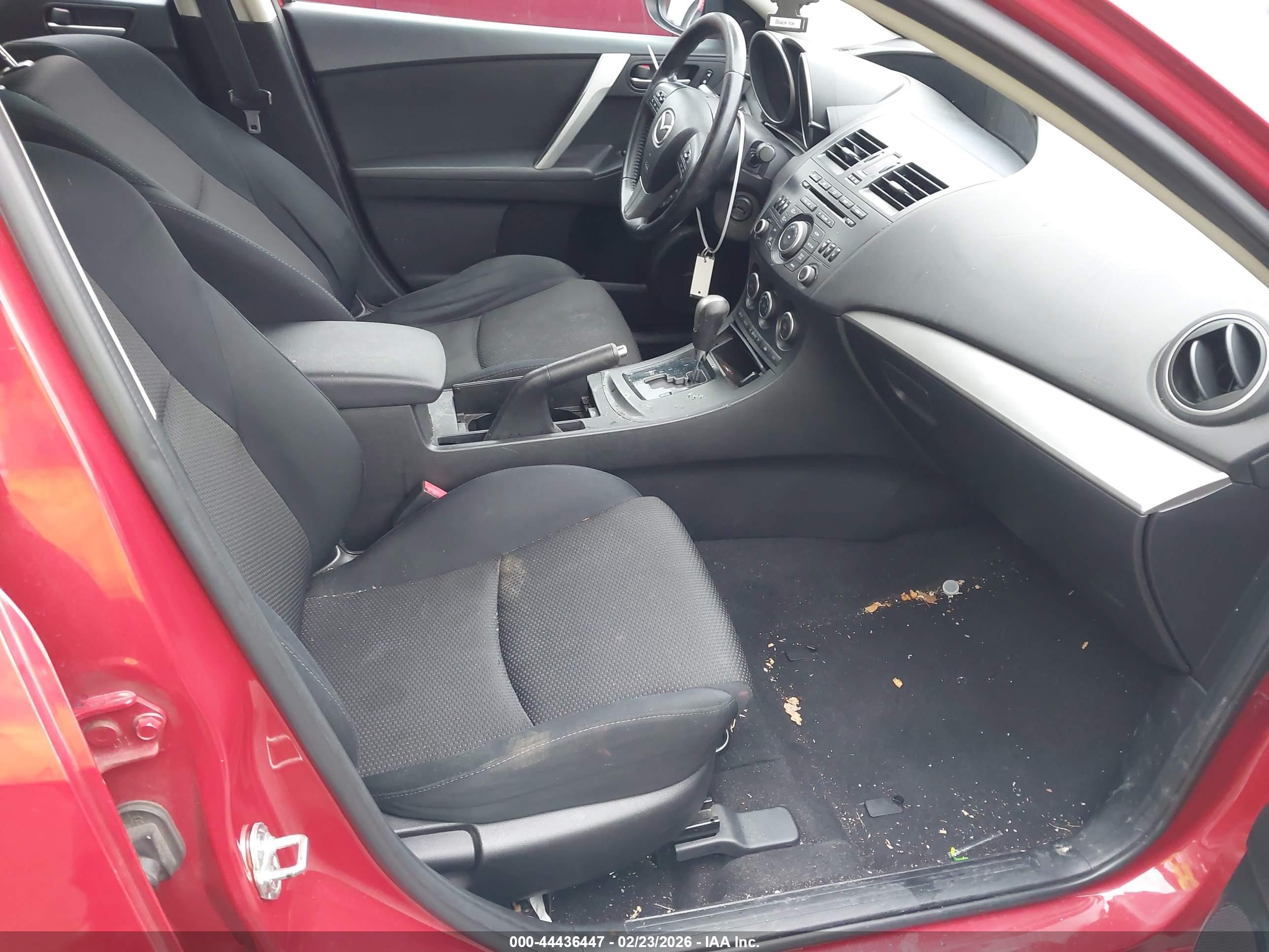 MAZDA MAZDA3 image 5