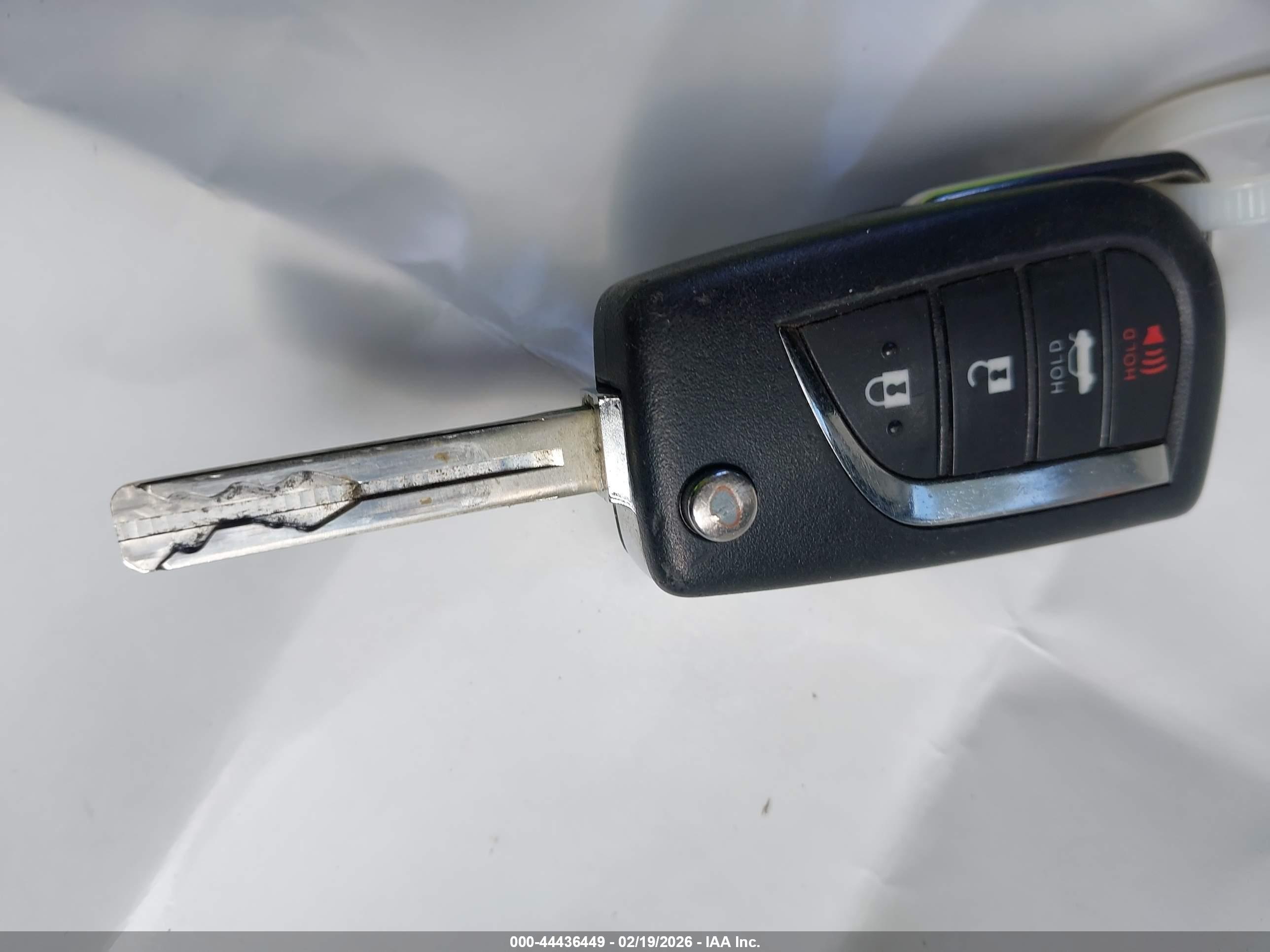 TOYOTA COROLLA image 11