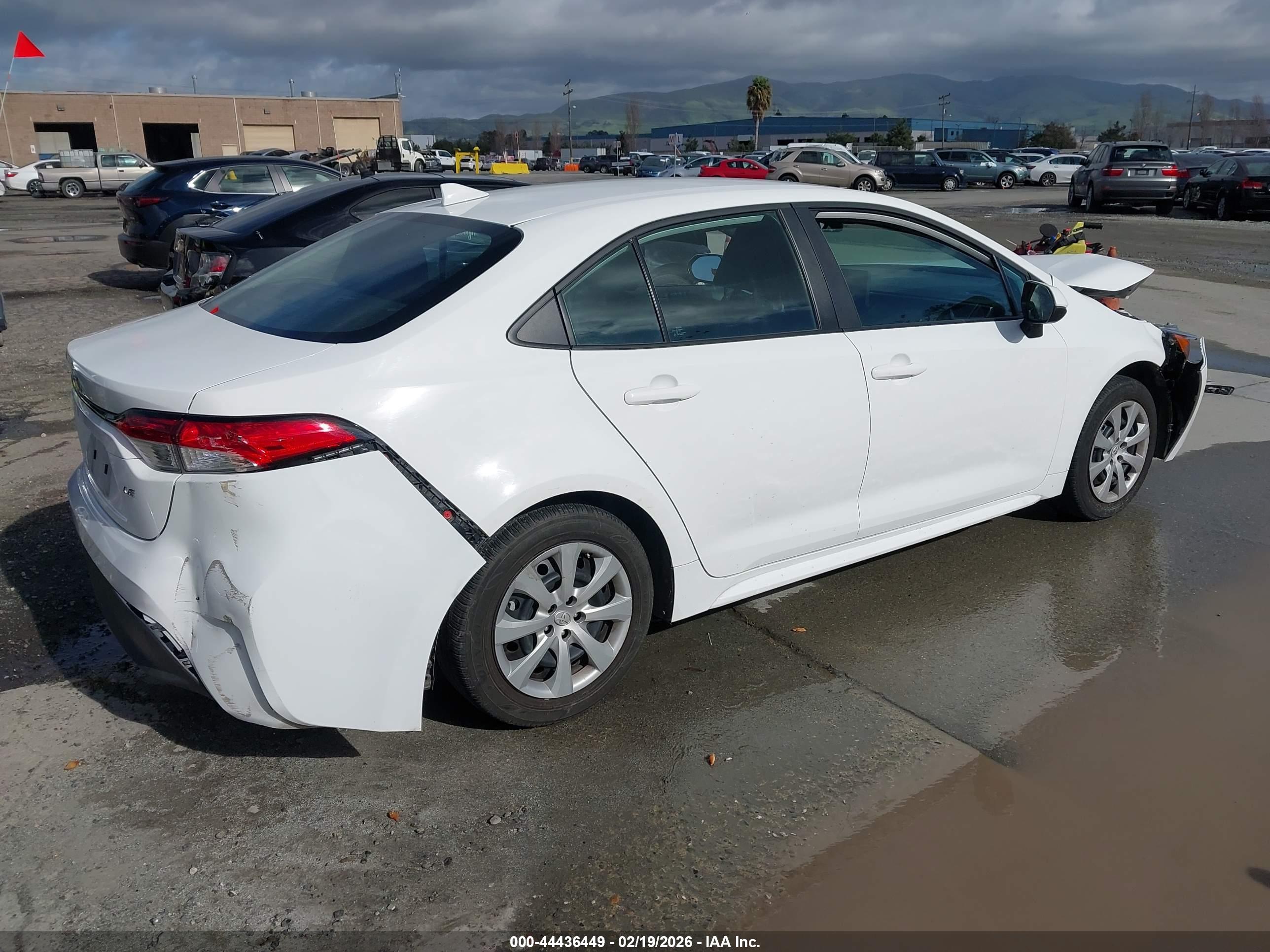 TOYOTA COROLLA image 4