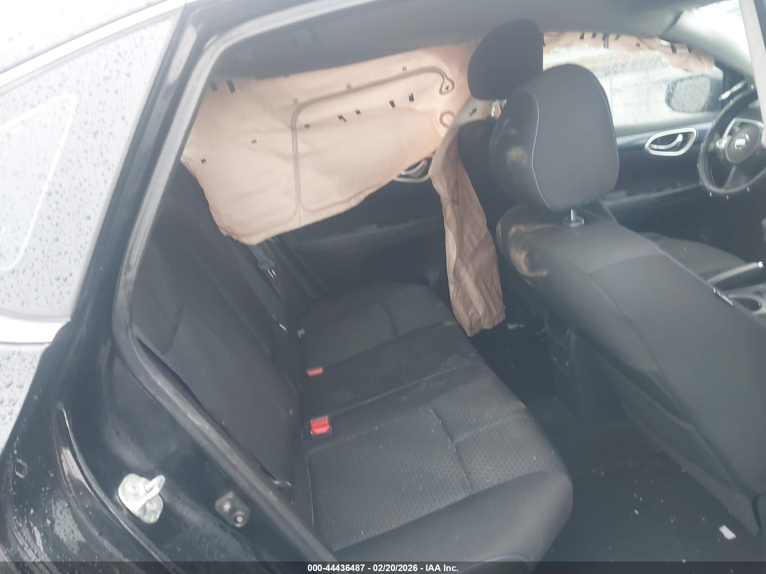 NISSAN SENTRA image 8