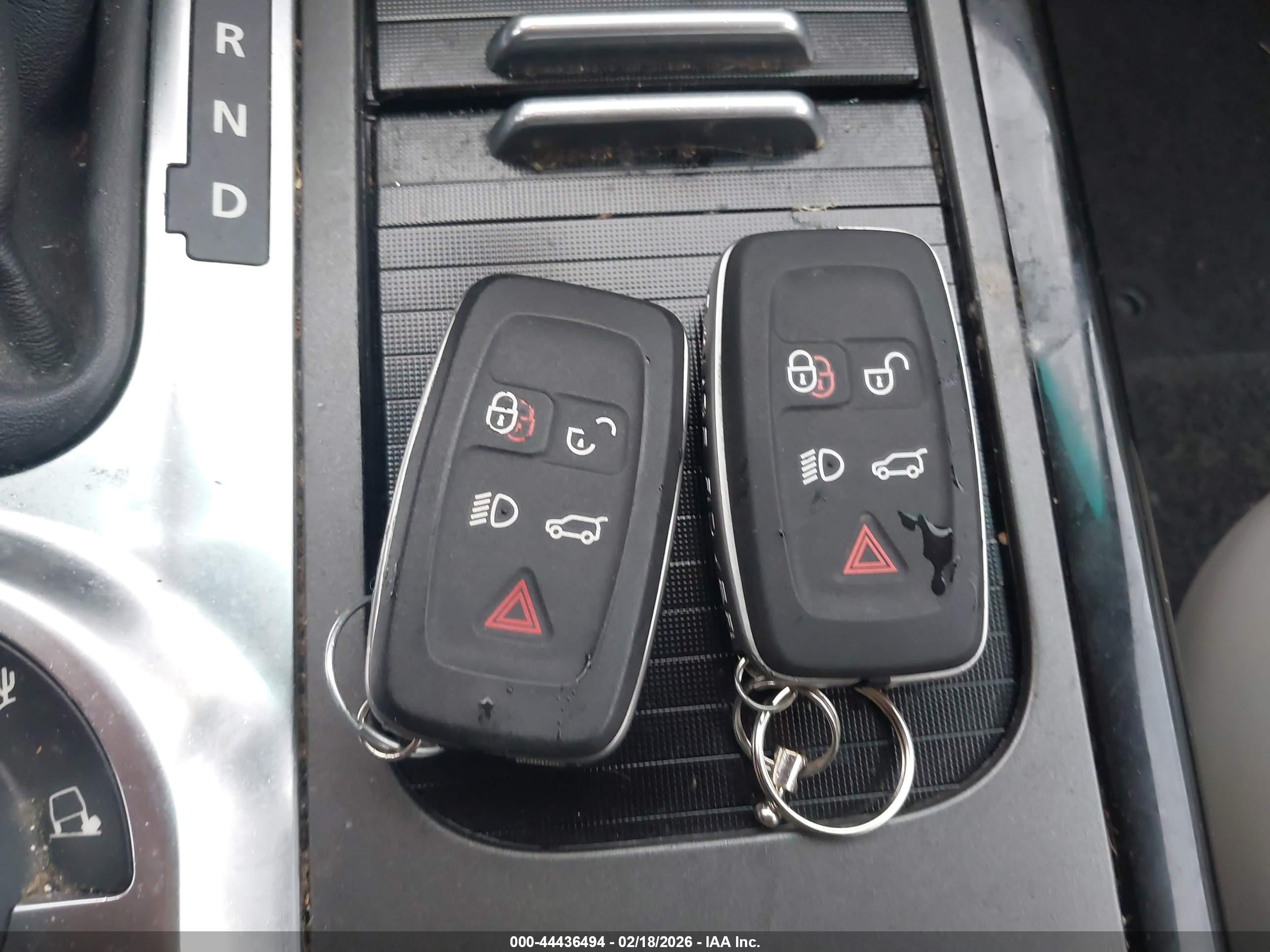 LAND ROVER image 11