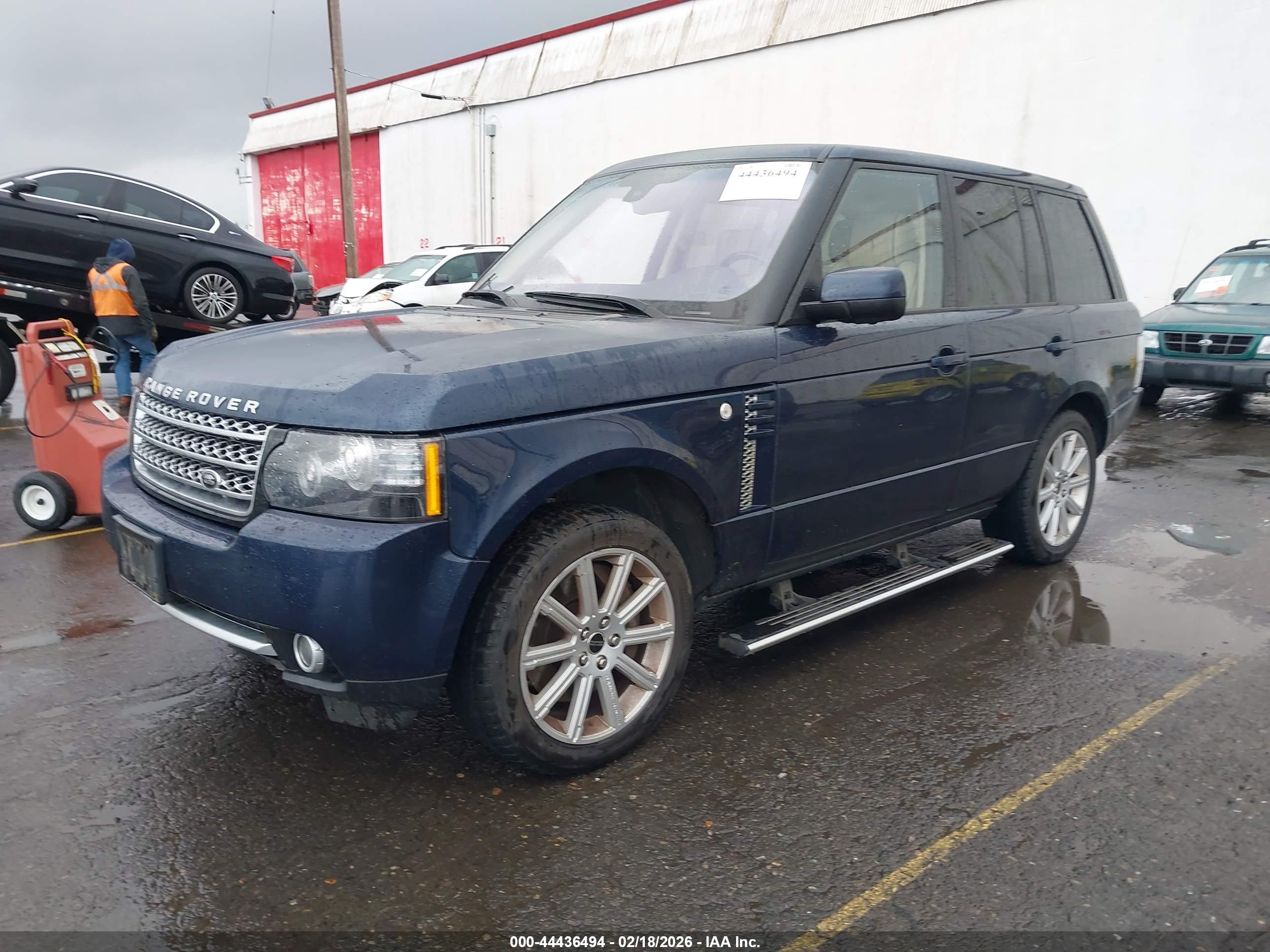 LAND ROVER image 2