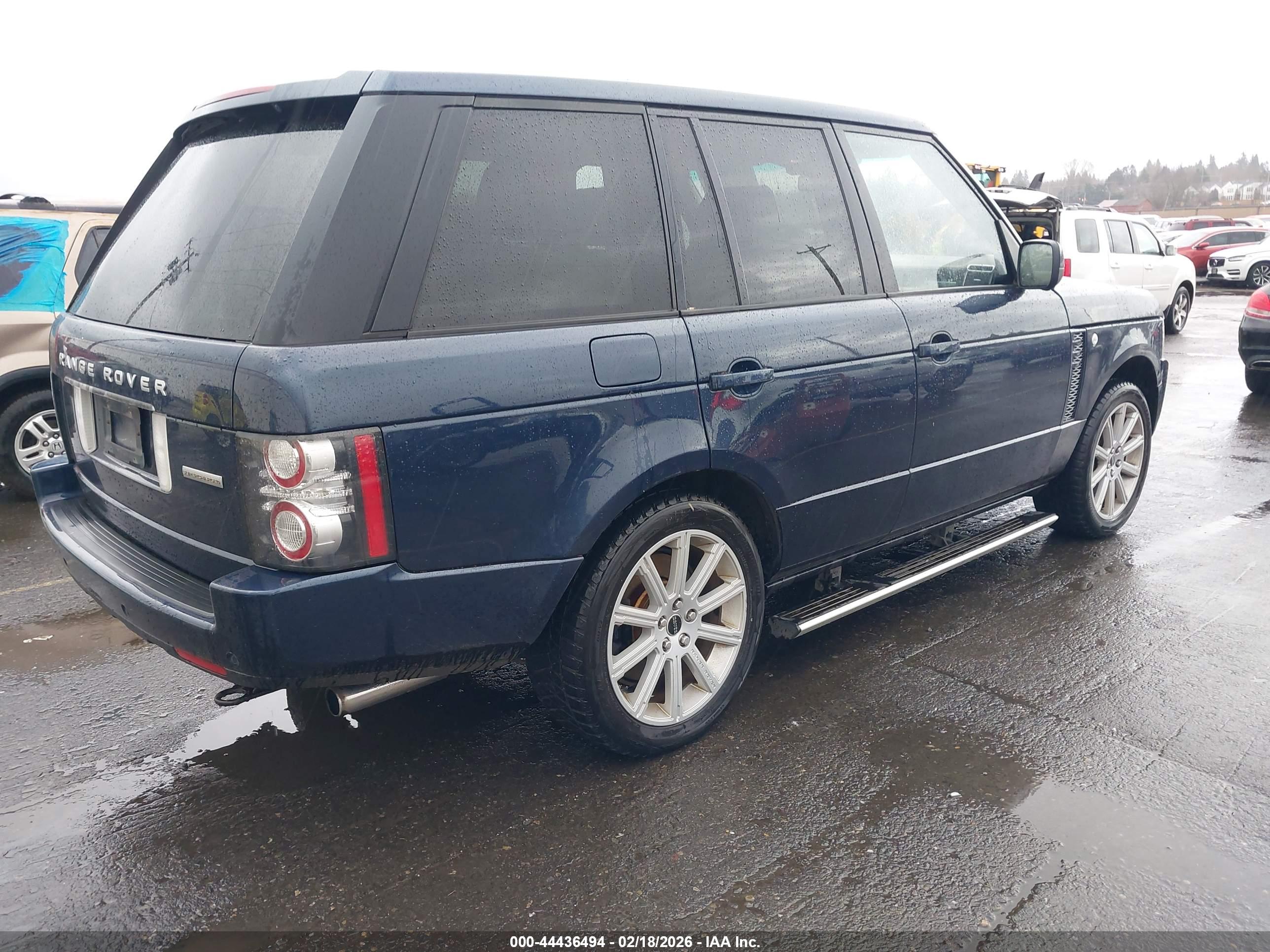 LAND ROVER image 4