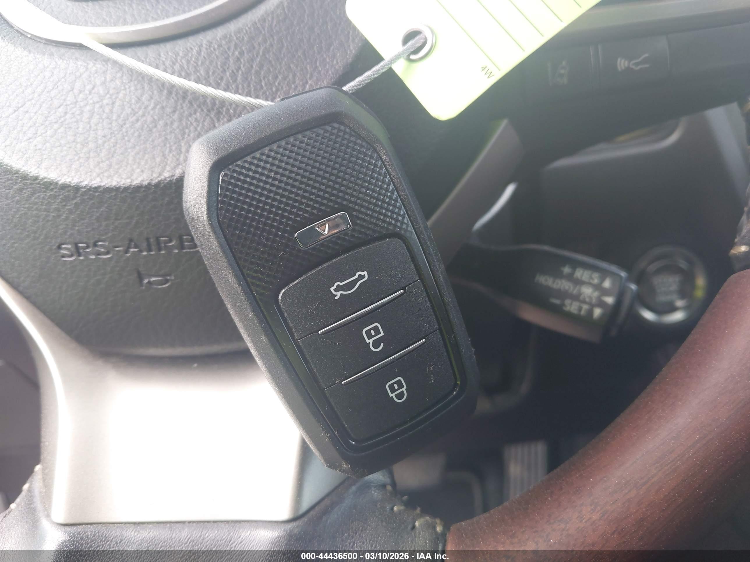 LEXUS RX image 11