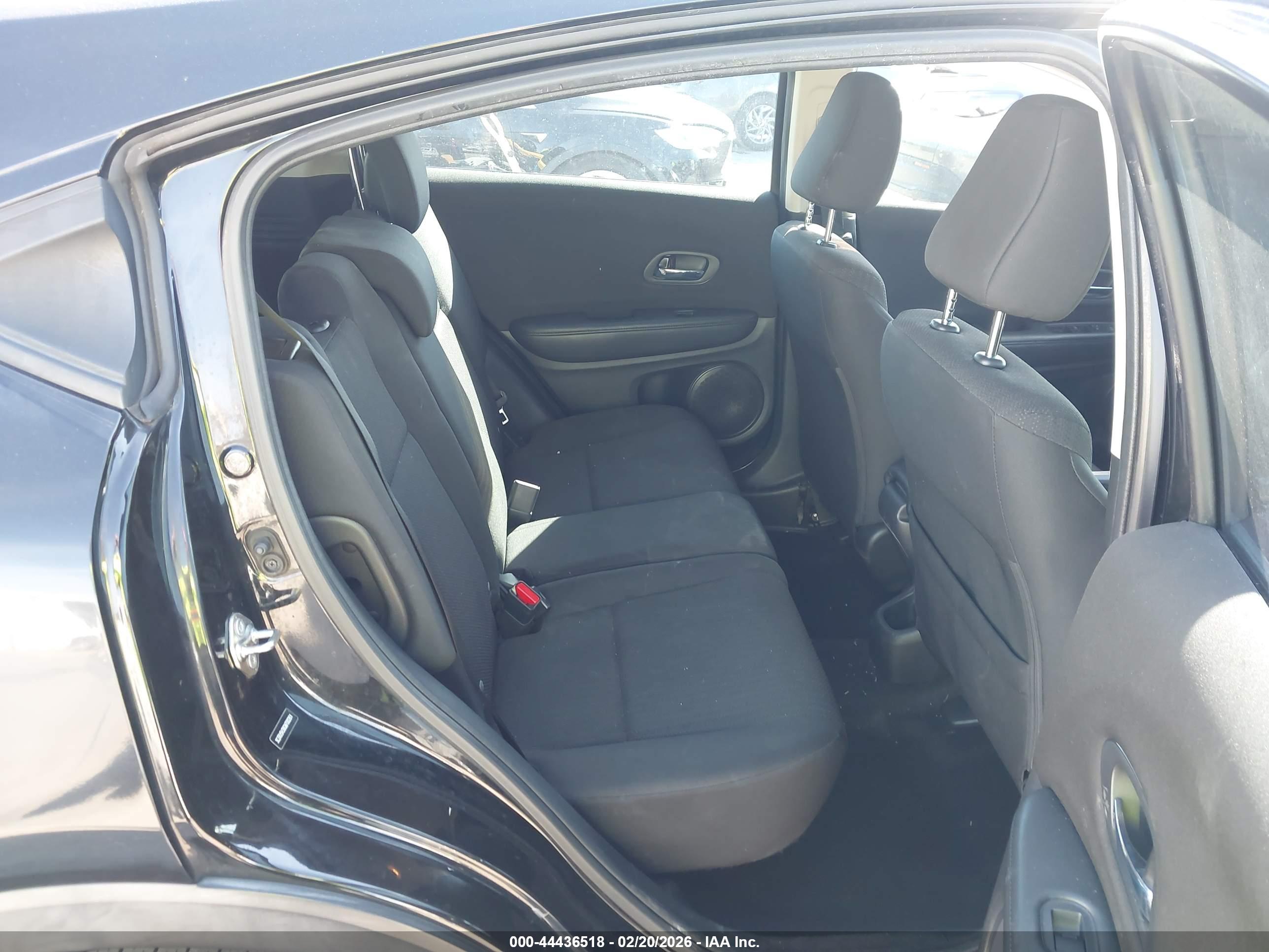 HONDA HR-V image 8