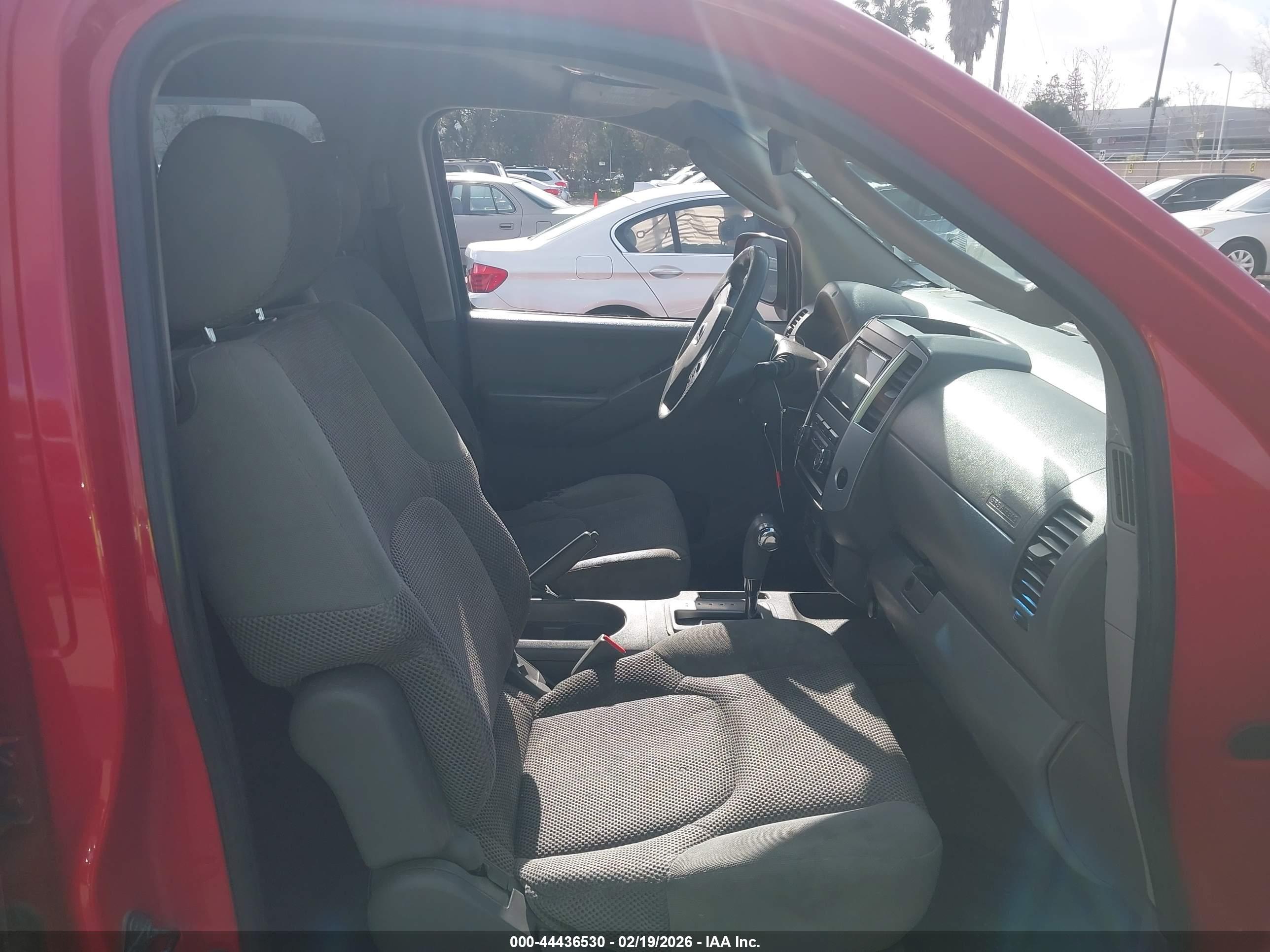 NISSAN FRONTIER image 5