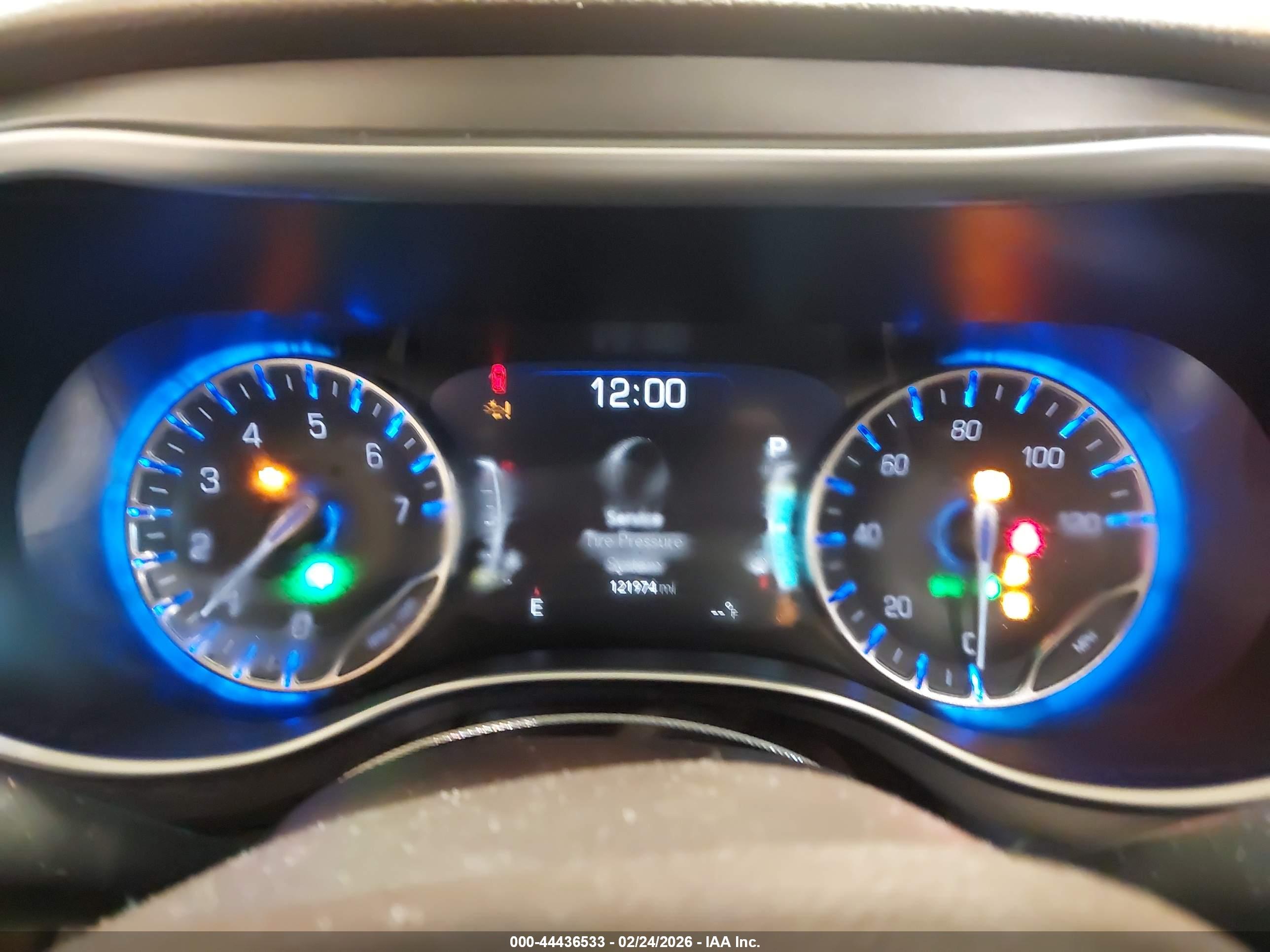 CHRYSLER PACIFICA image 7