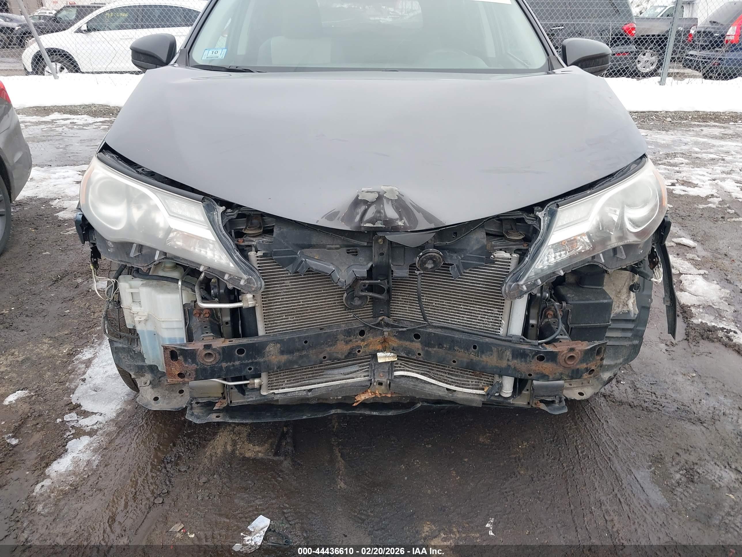 TOYOTA RAV4 image 6