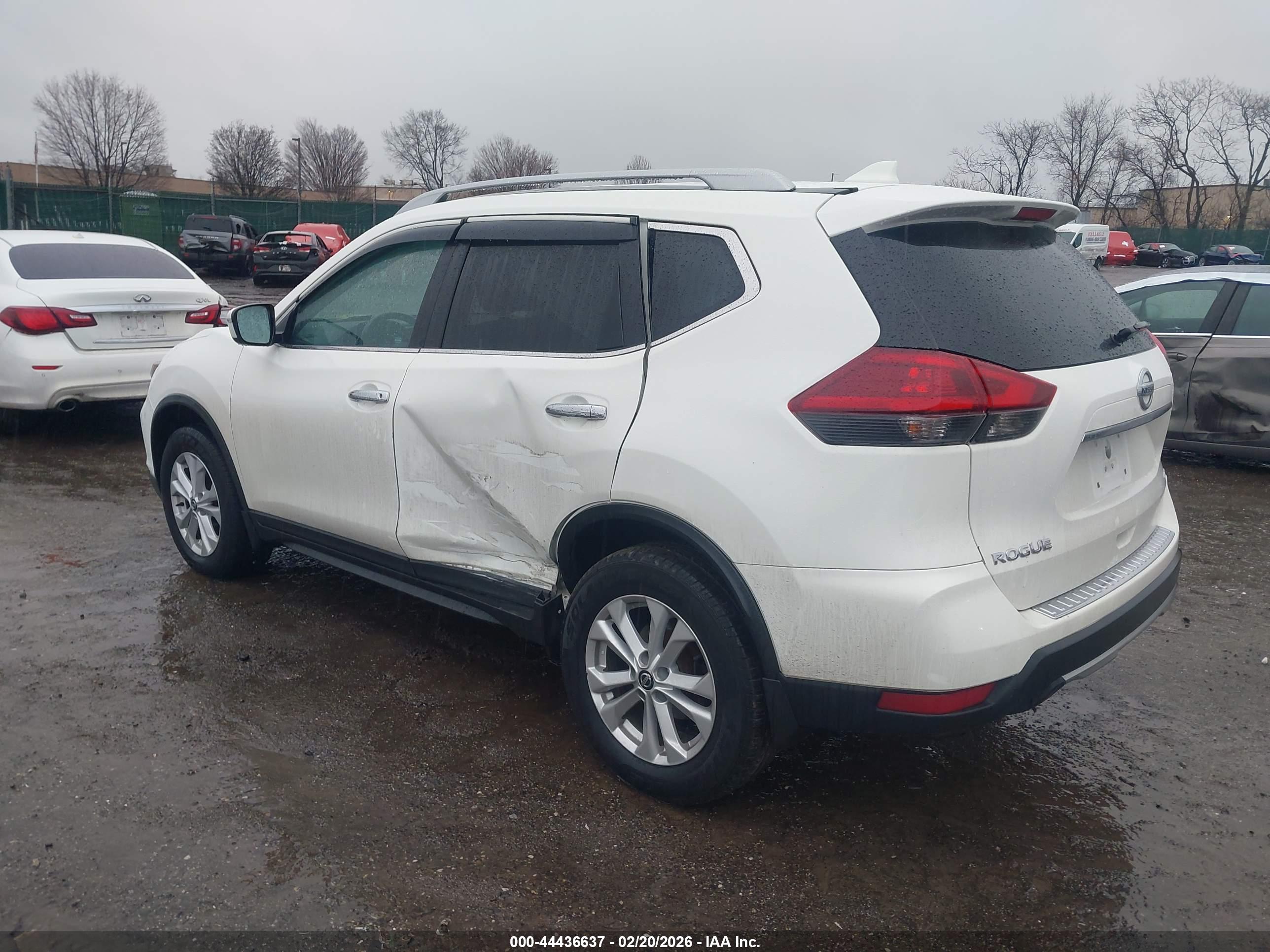 NISSAN ROGUE image 3