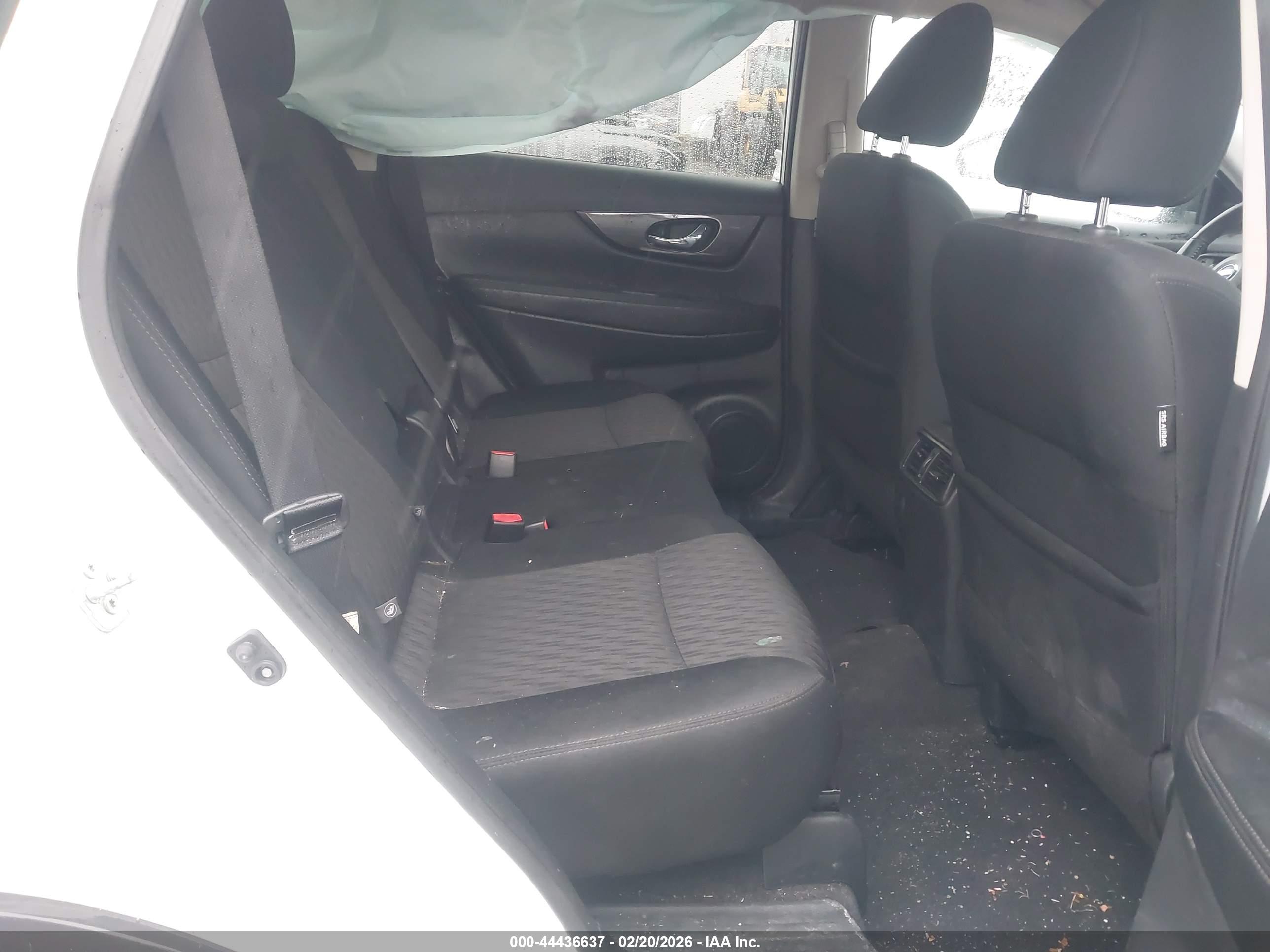 NISSAN ROGUE image 8