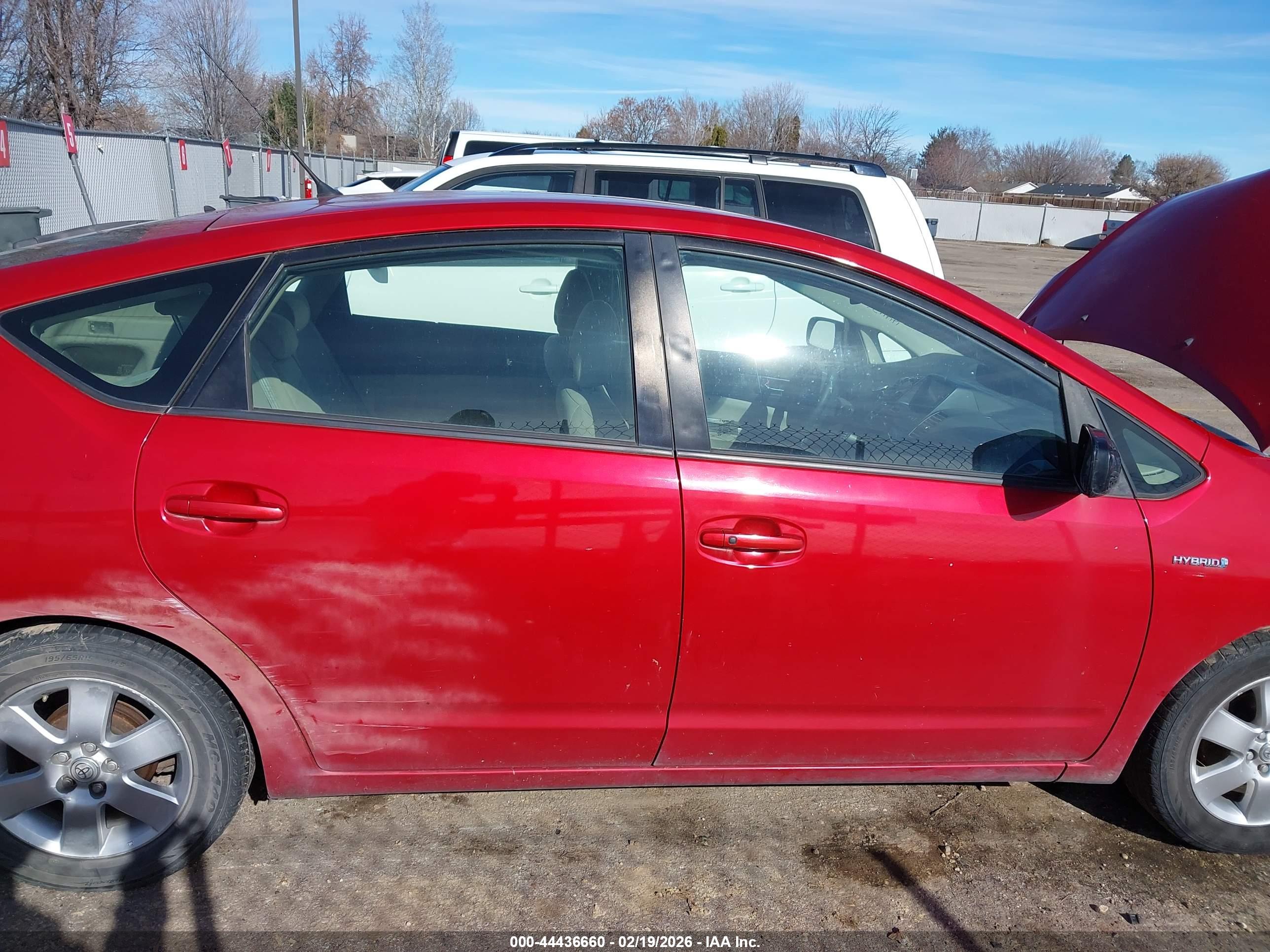 TOYOTA PRIUS image 6