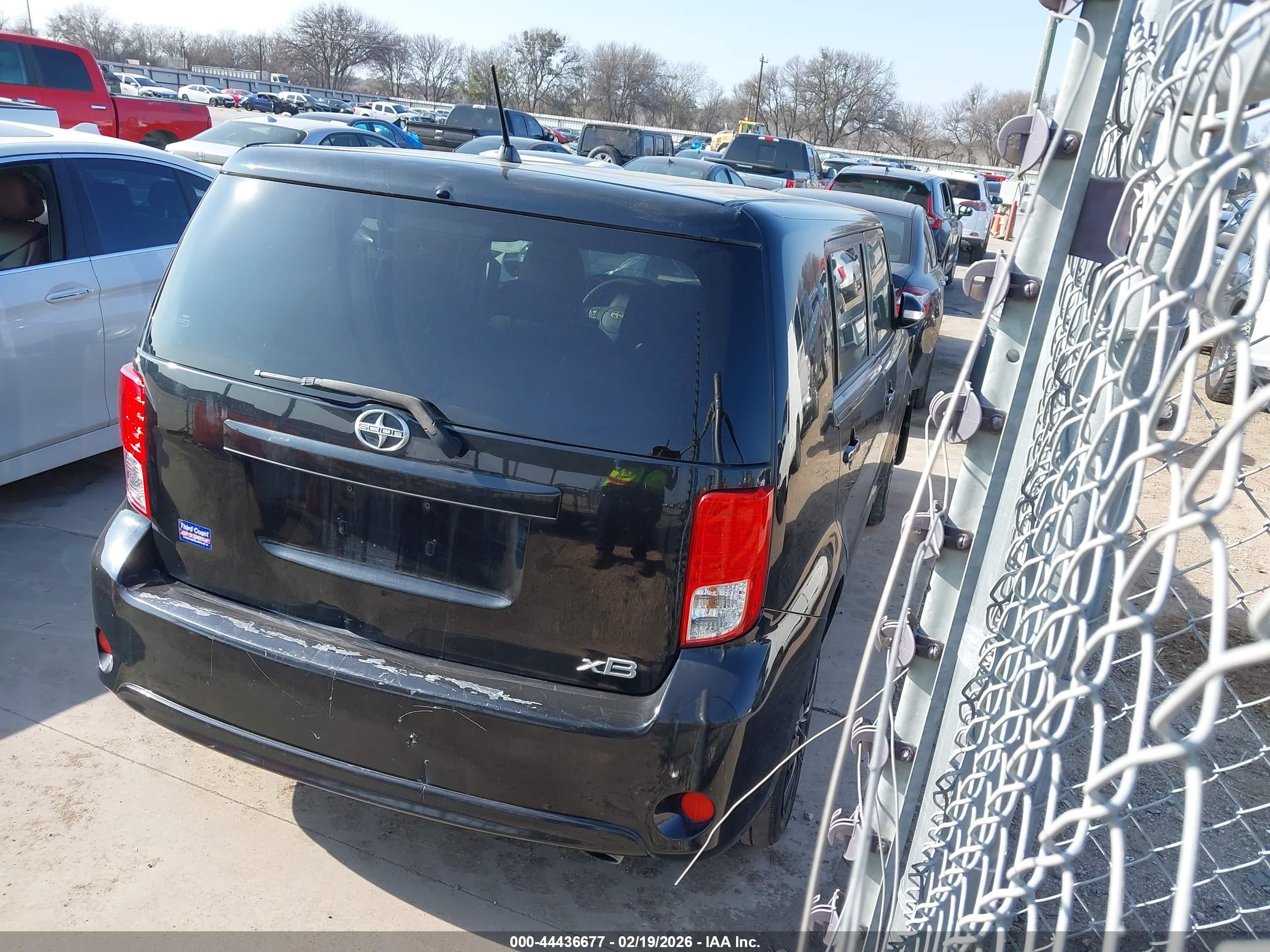SCION XB image 4