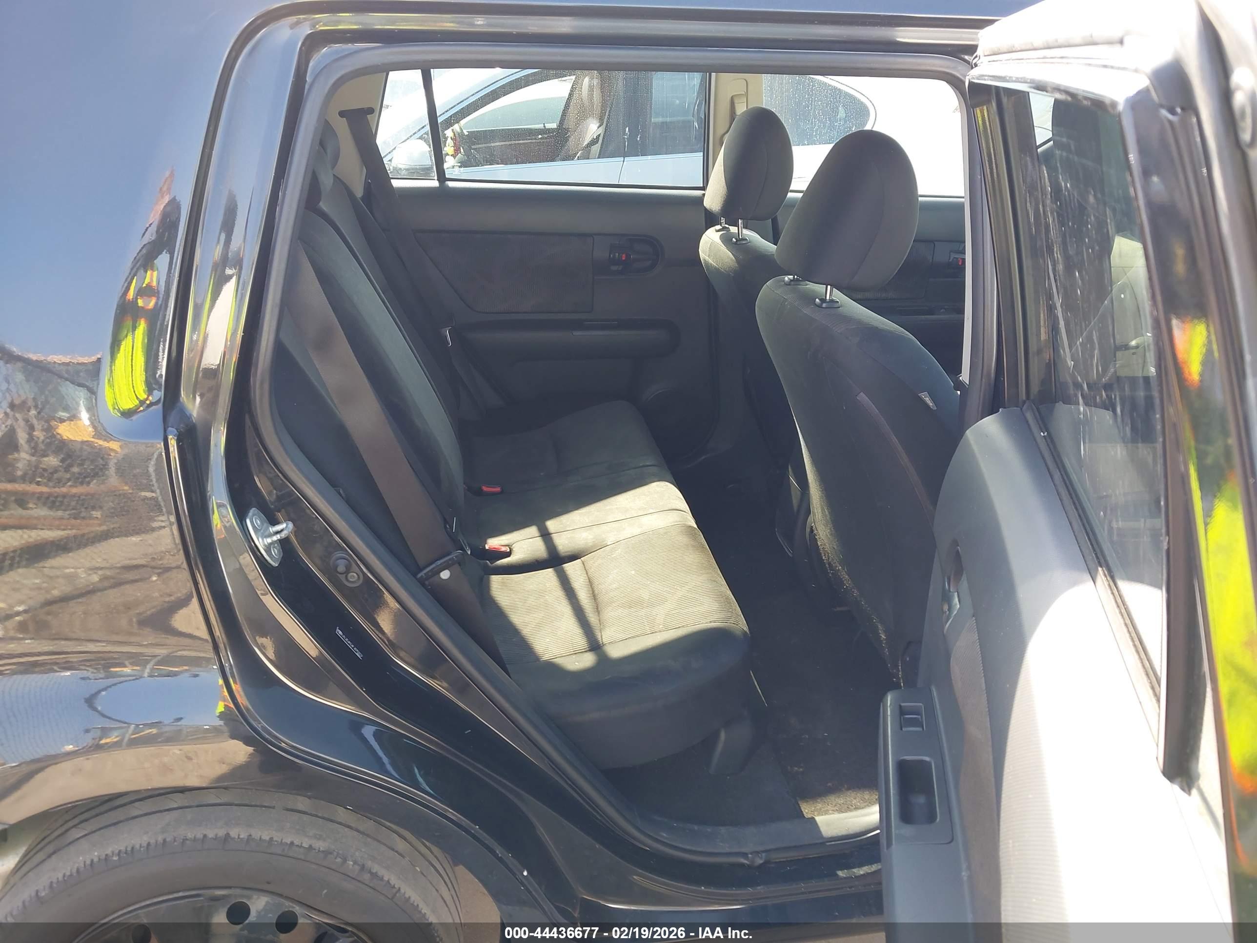 SCION XB image 8