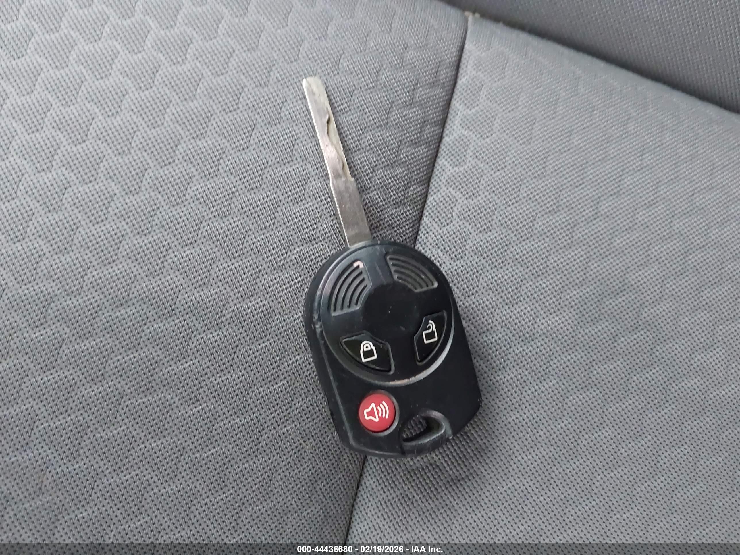 FORD ESCAPE image 11