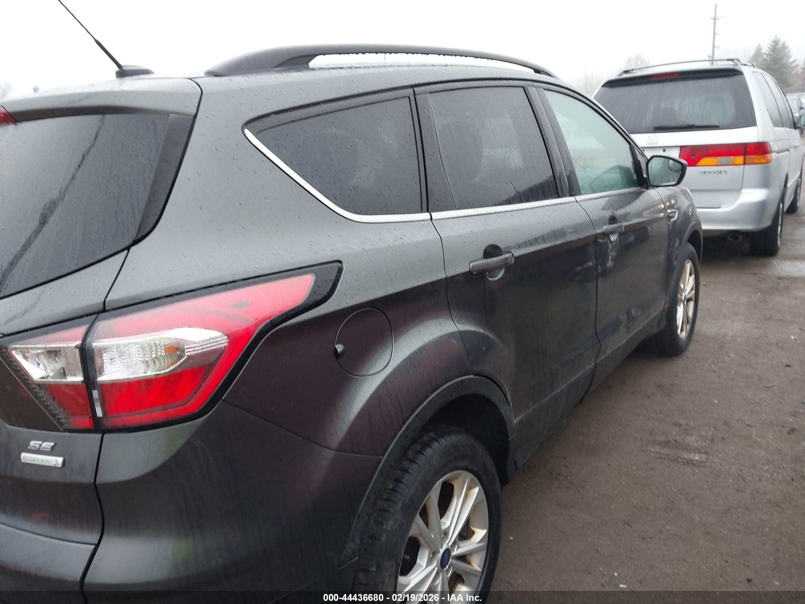 FORD ESCAPE image 4