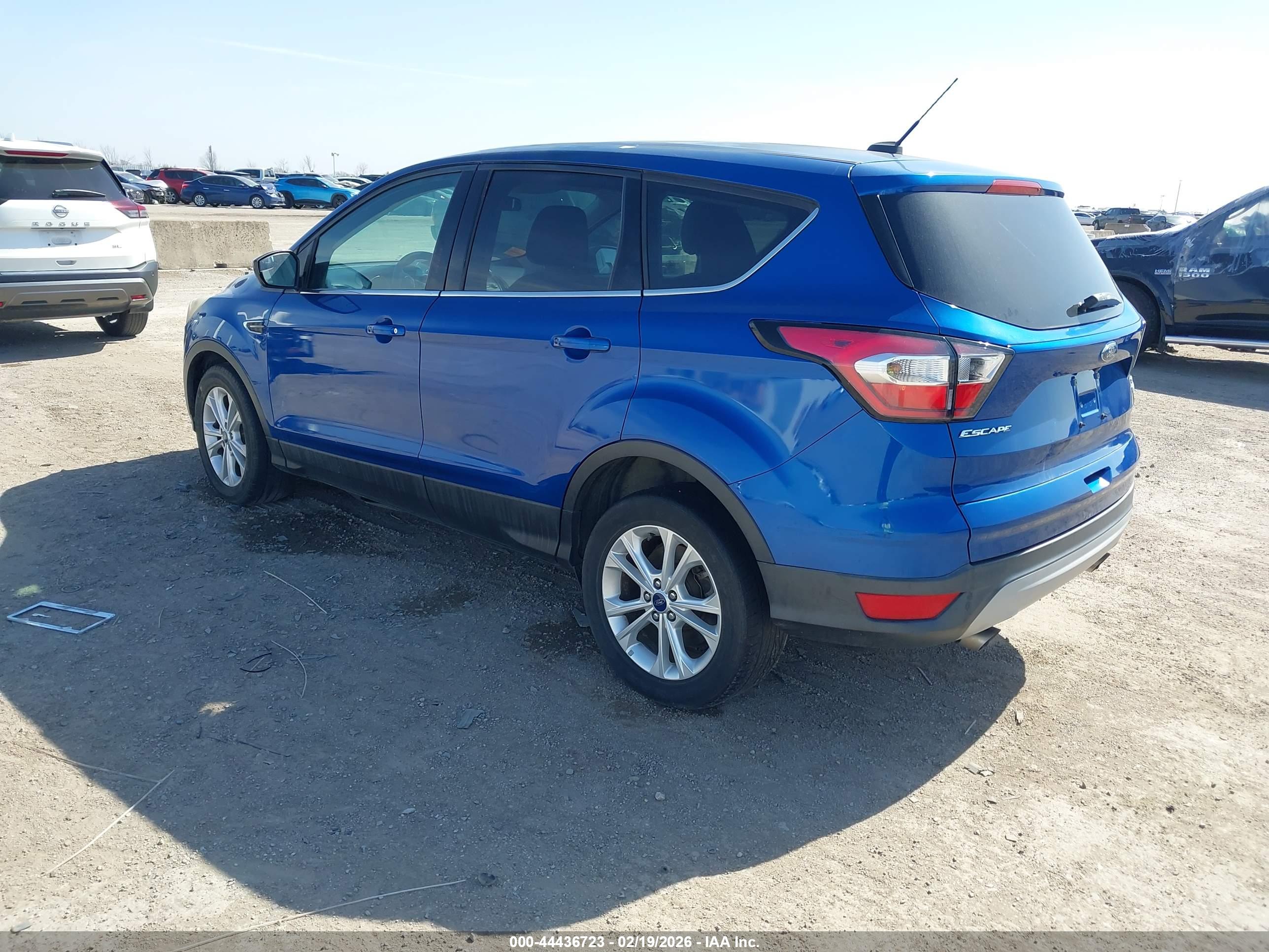 FORD ESCAPE image 3