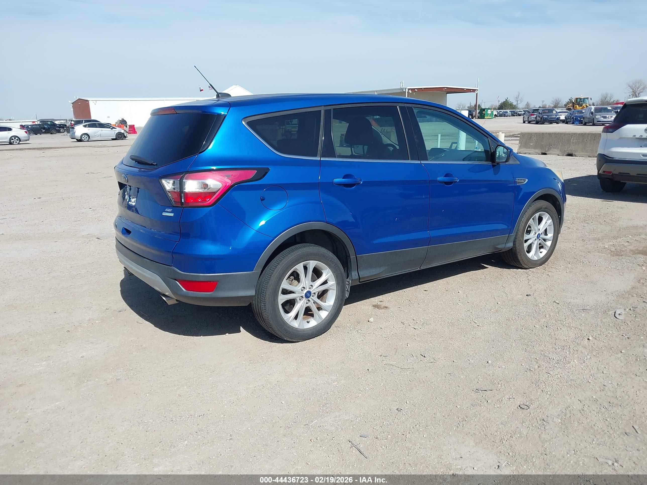FORD ESCAPE image 4