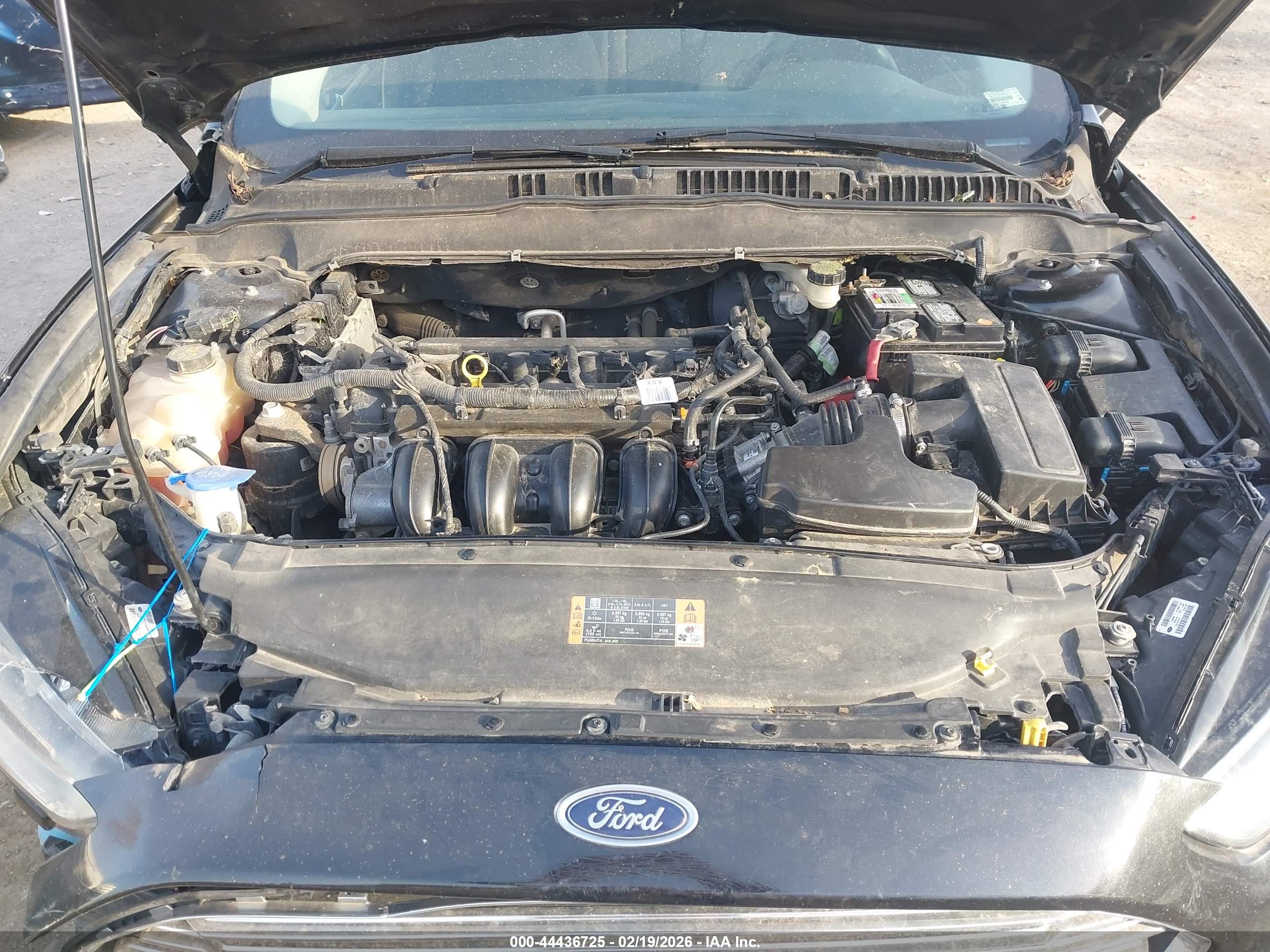 FORD FUSION image 10