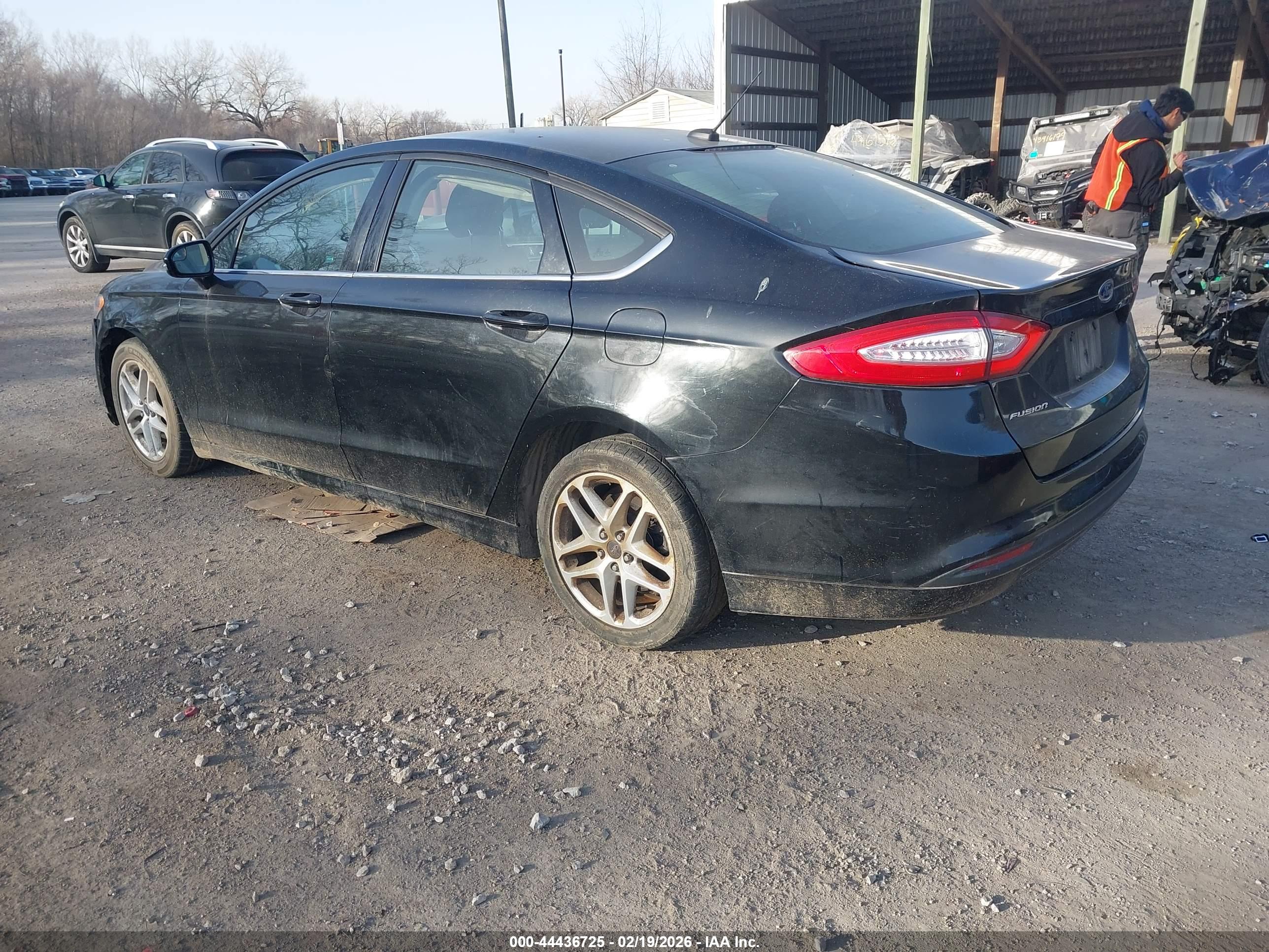 FORD FUSION image 3