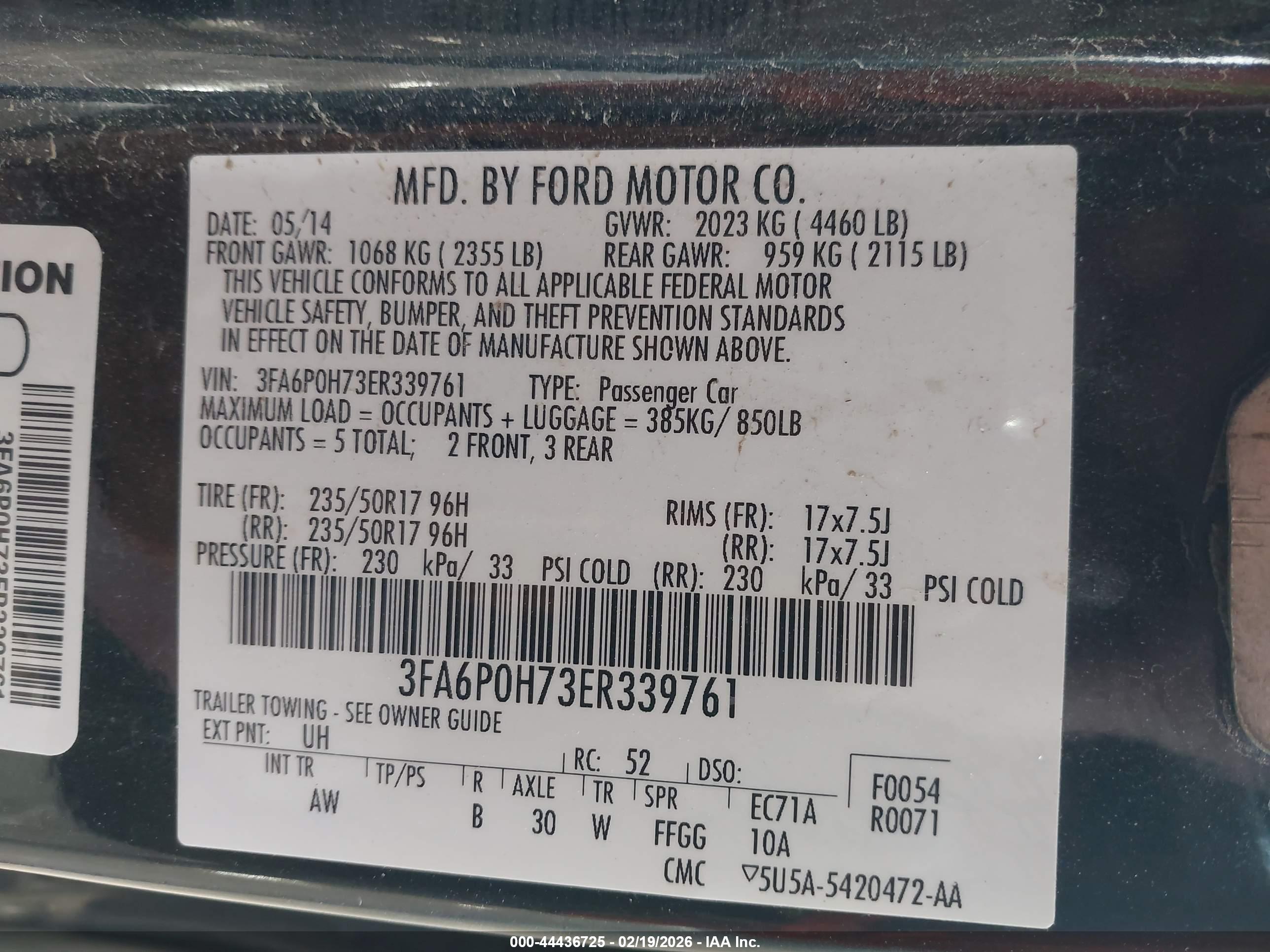 FORD FUSION image 9